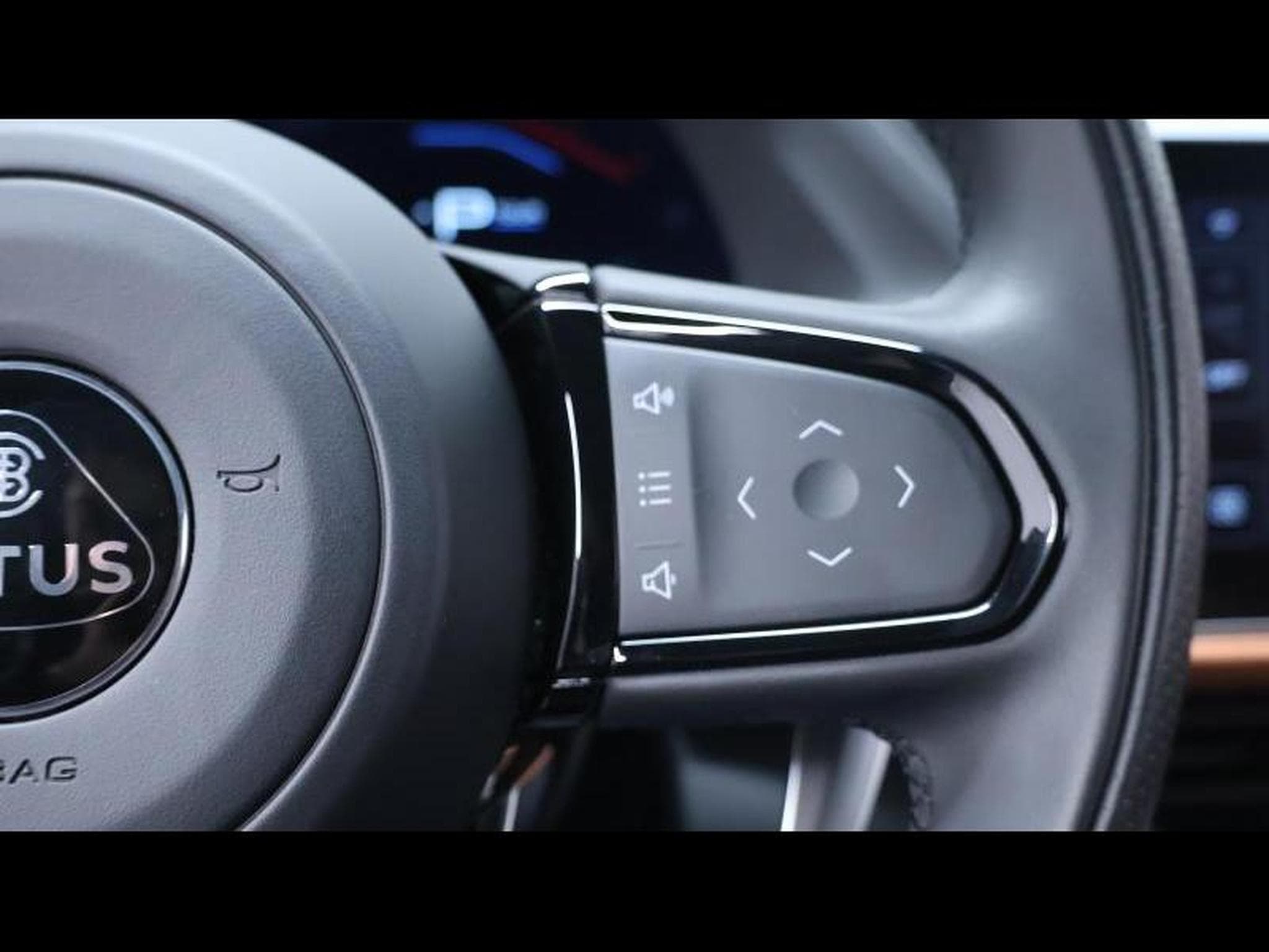 Lotus Emira 2.0i4 364 DCT First Edition (2025) - Photo 19