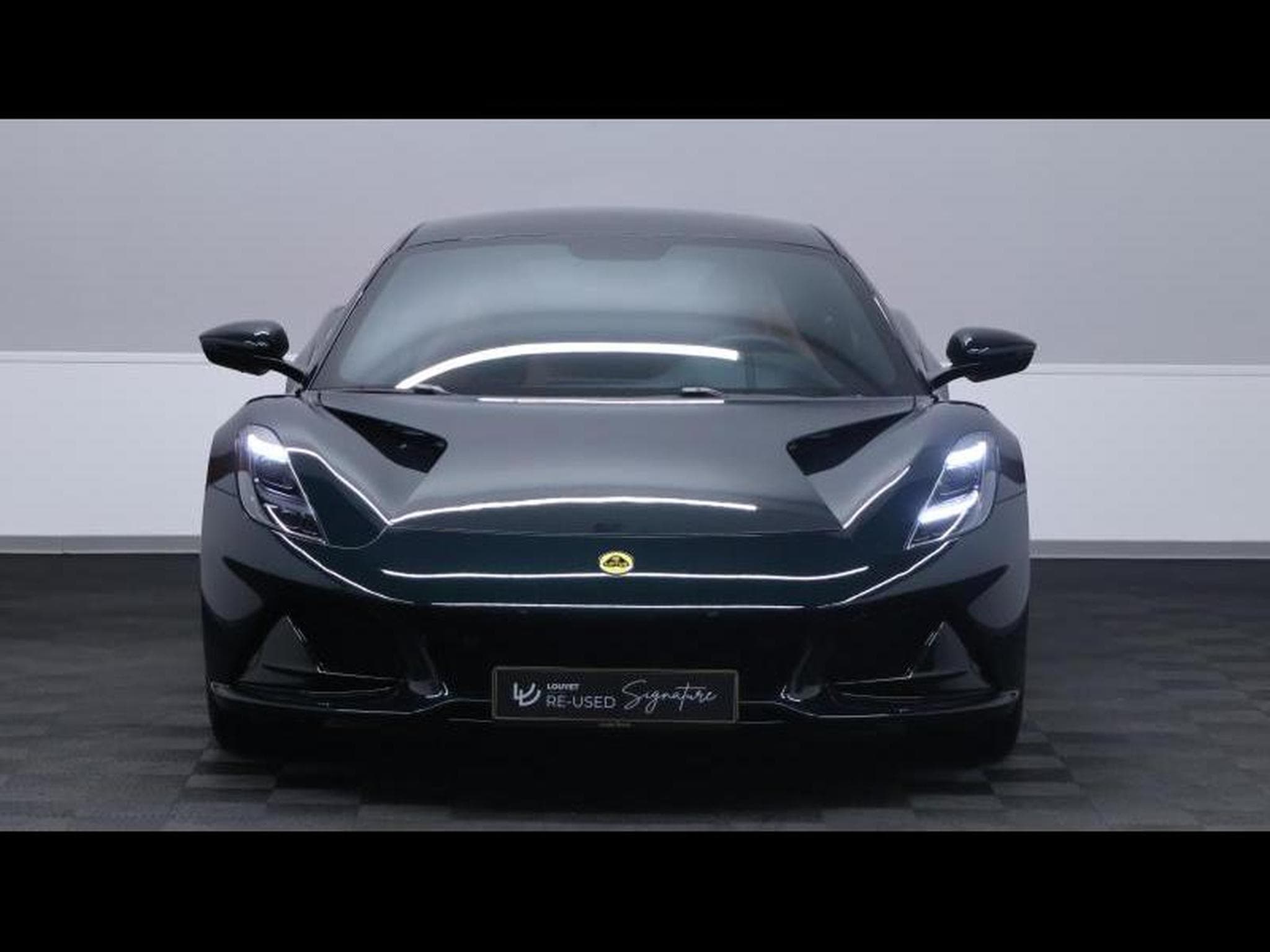 Lotus Emira 2.0i4 364 DCT First Edition (2025) - Photo 2