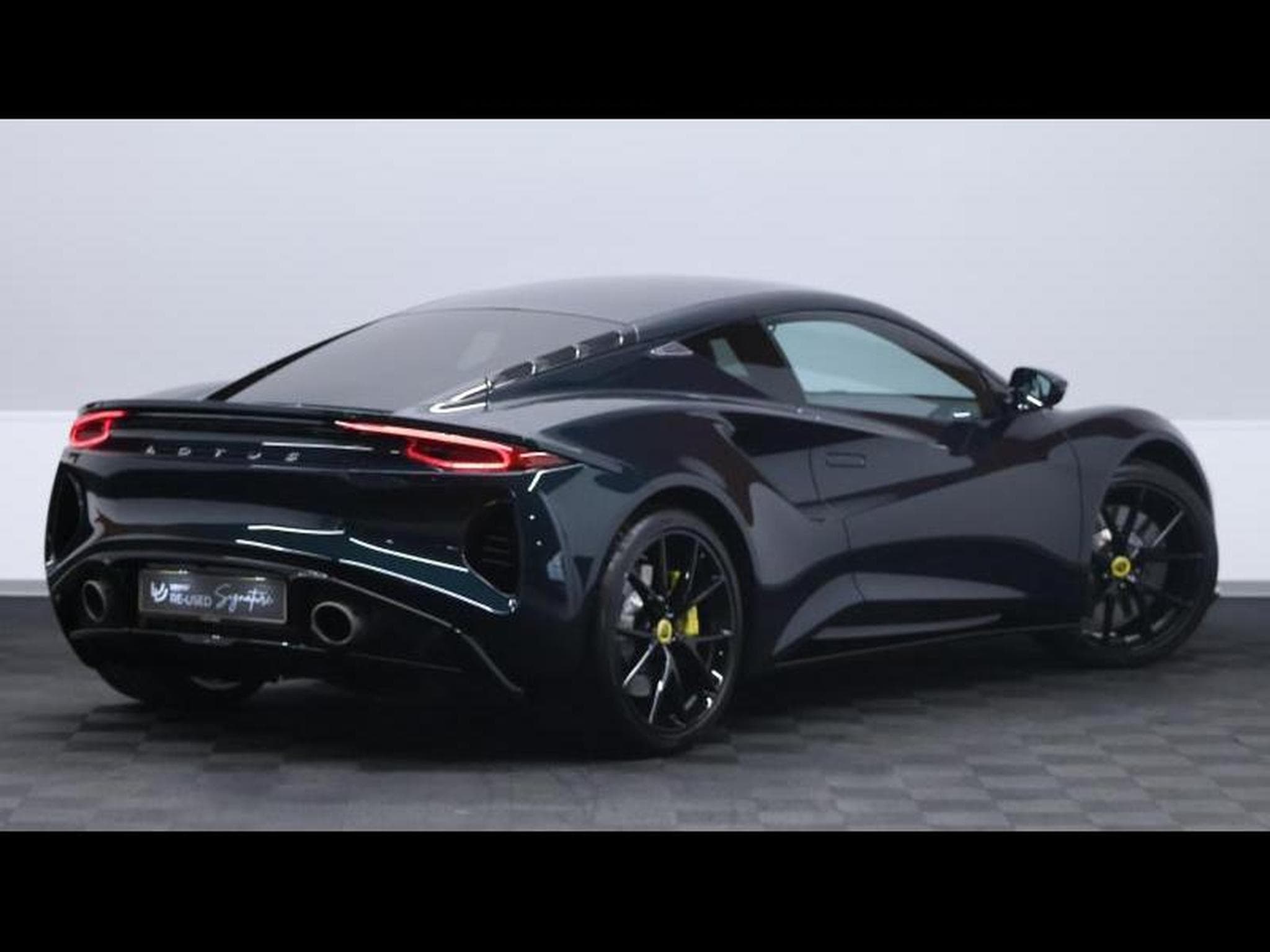 Lotus Emira 2.0i4 364 DCT First Edition (2025) - Photo 4