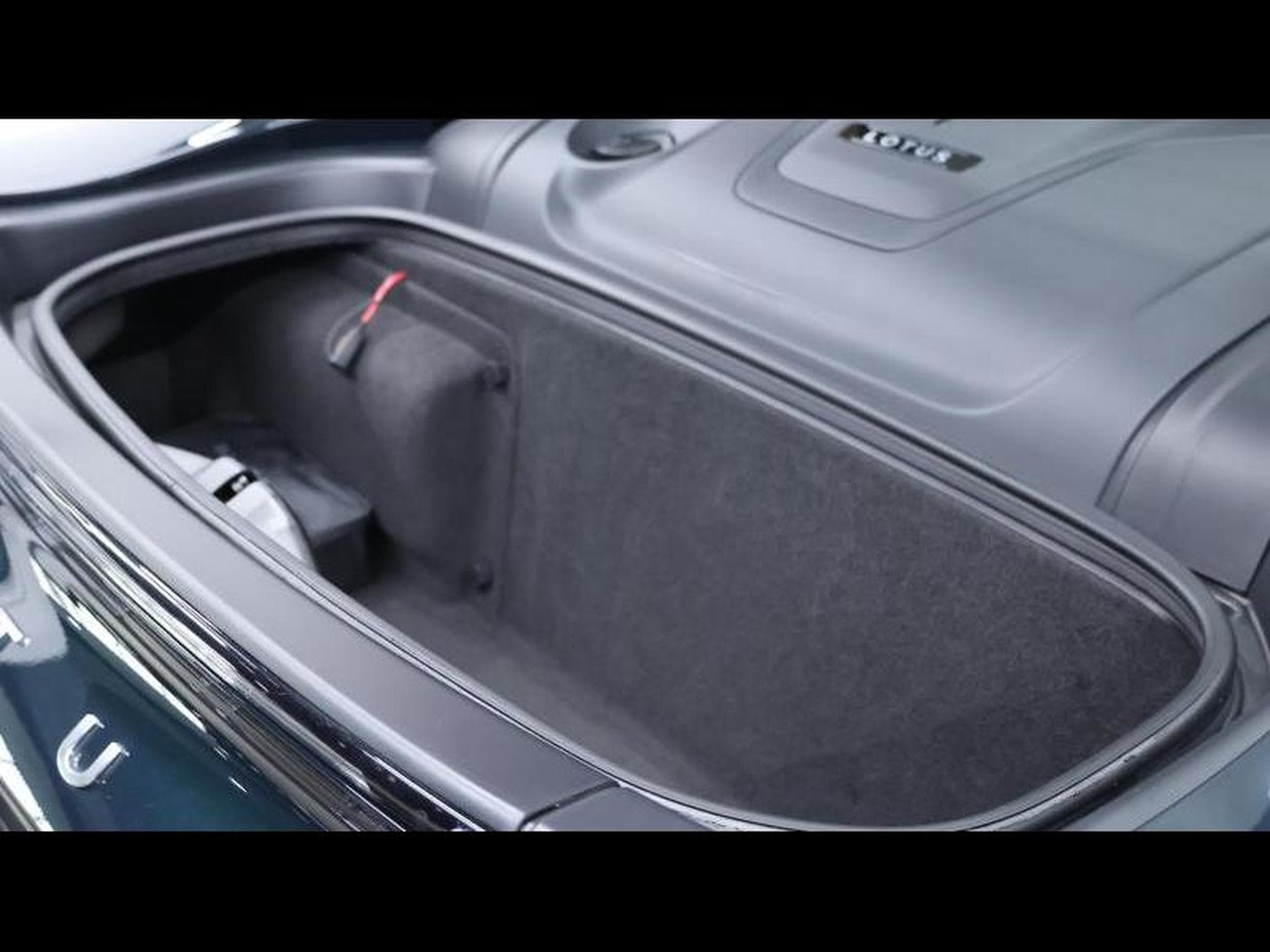 Lotus Emira 2.0i4 364 DCT First Edition (2025) - Photo 8