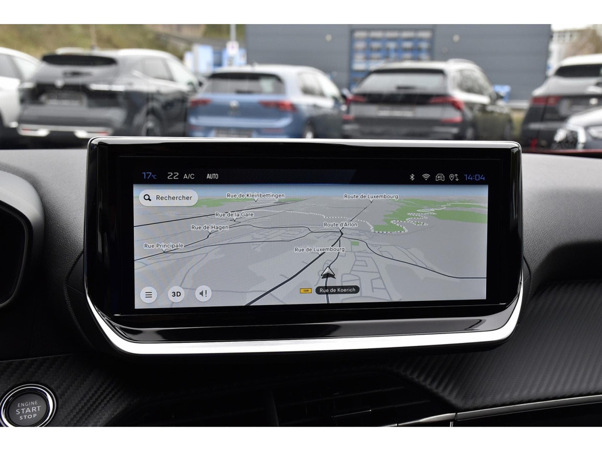 Peugeot 2008 1.2 Hybrid 145 Allure e-DCS6 ACC LANE SIDE GPS CAM360 1°MAIN (2025) - Foto 10