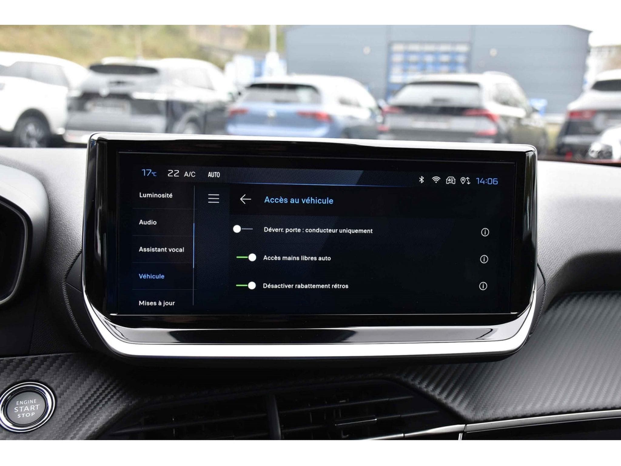 Peugeot 2008 1.2 Hybrid 145 Allure e-DCS6 ACC LANE SIDE GPS CAM360 1°MAIN (2025) - Foto 14