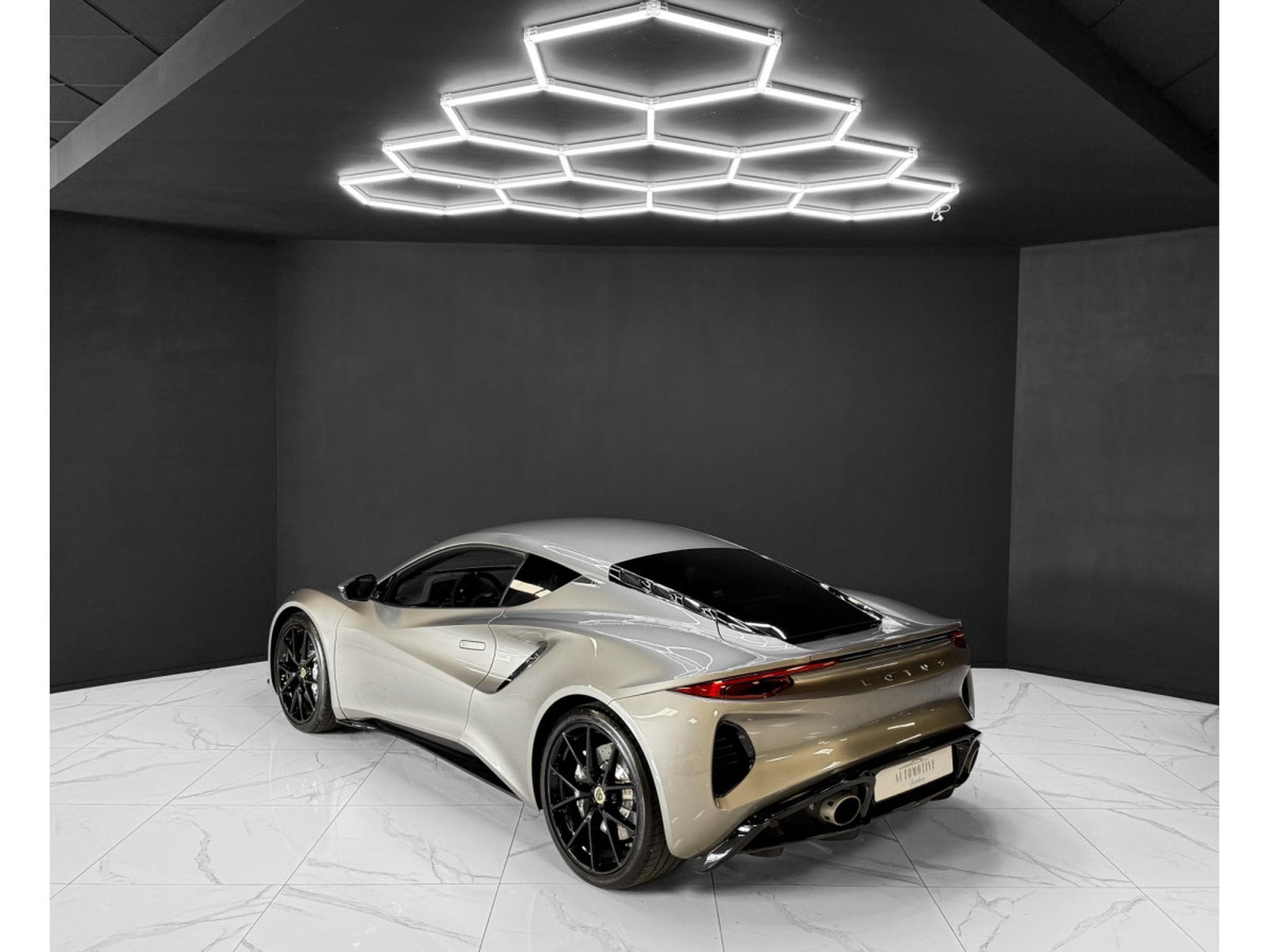 Lotus Emira COUPE 3.5 V6 FIRST EDITION DCT (2023) - Photo 3