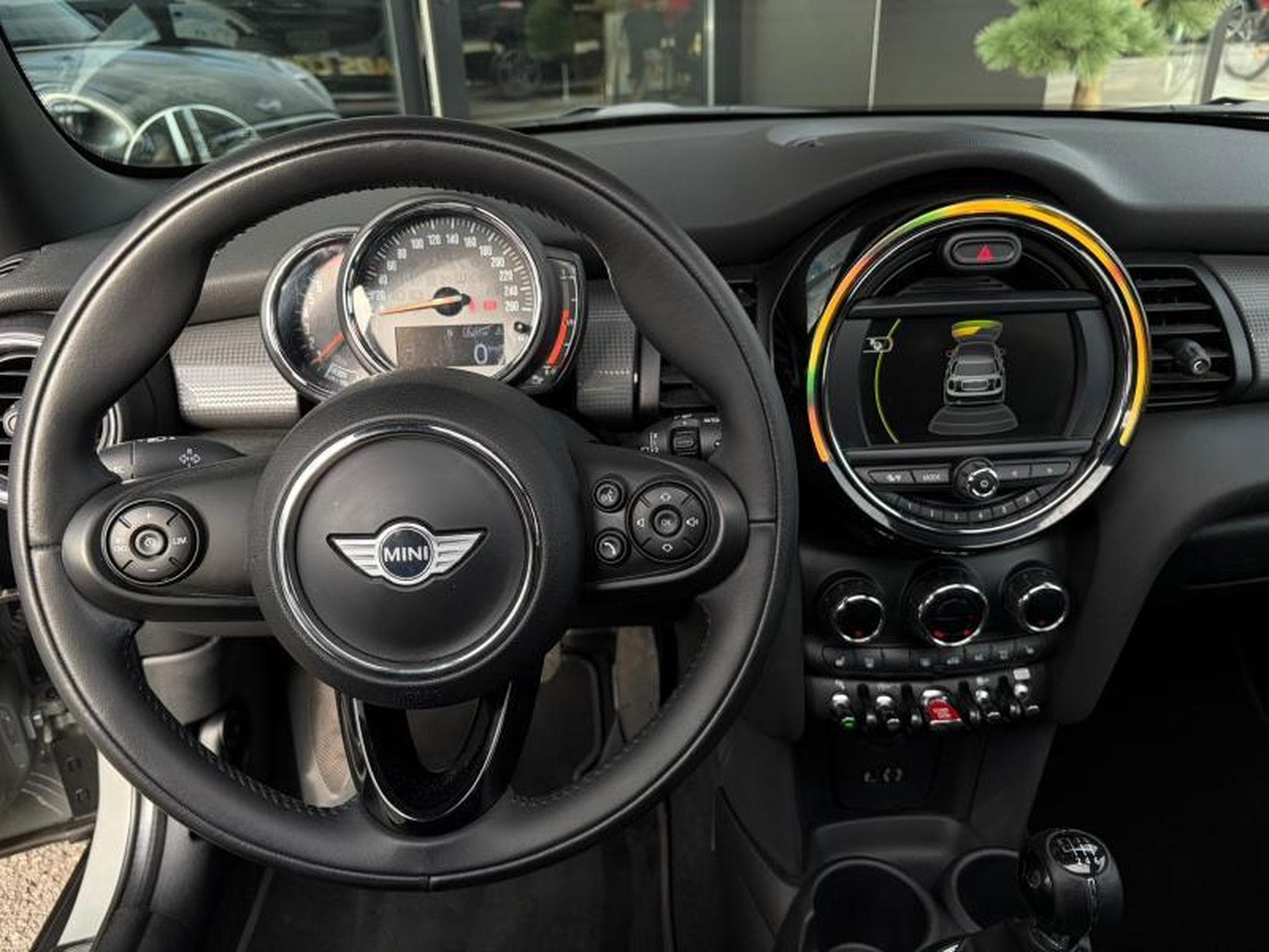 Mini Cooper 5 portes (2017) - Photo 5