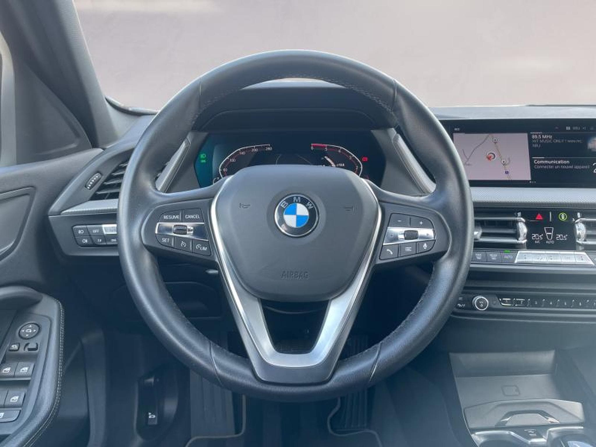 BMW 118 118d Hatch (2020) - Foto 15