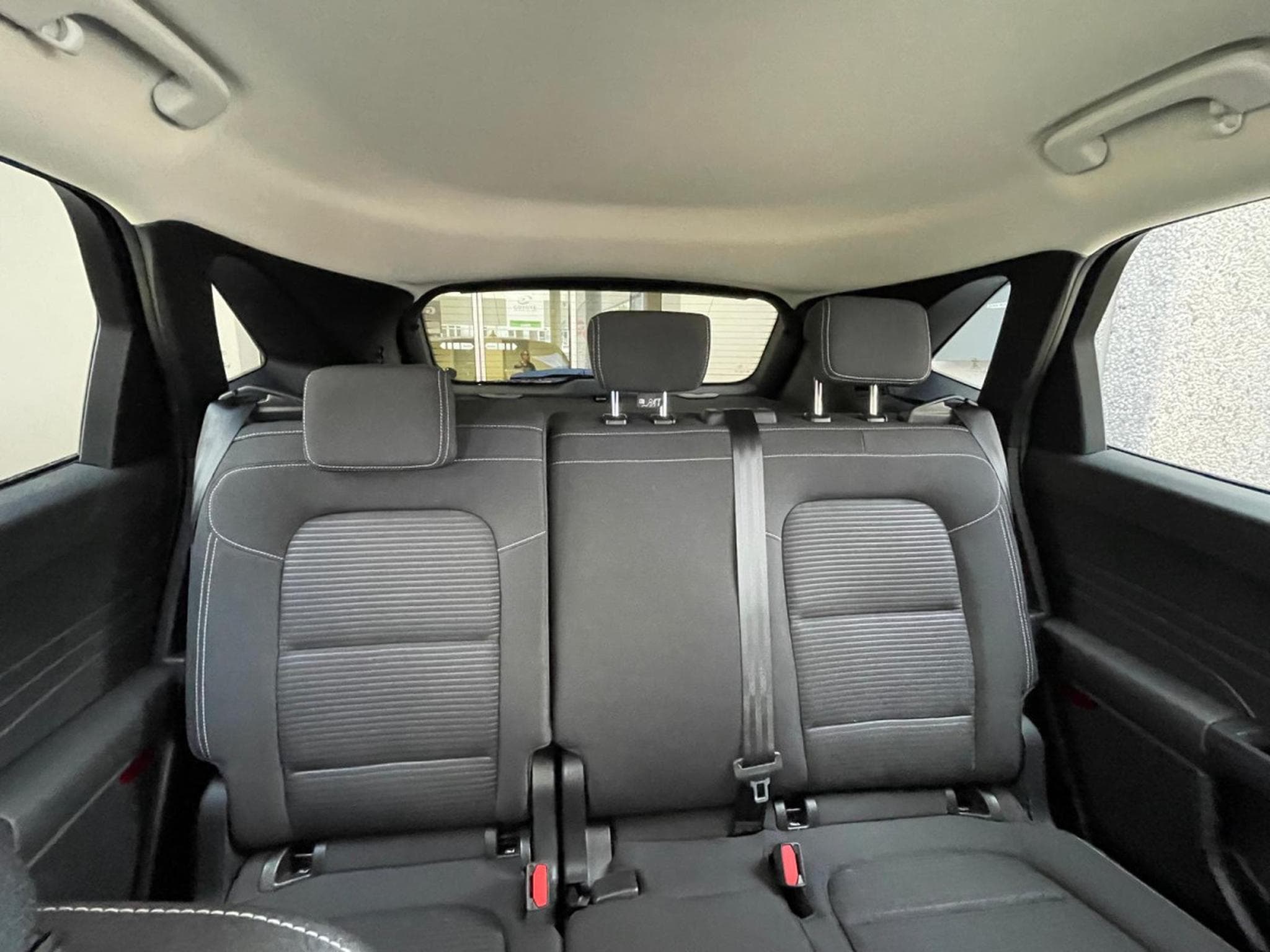 Ford Kuga Titanium 1.5 Ecoboost 120cv M6 (2023) - Photo 10