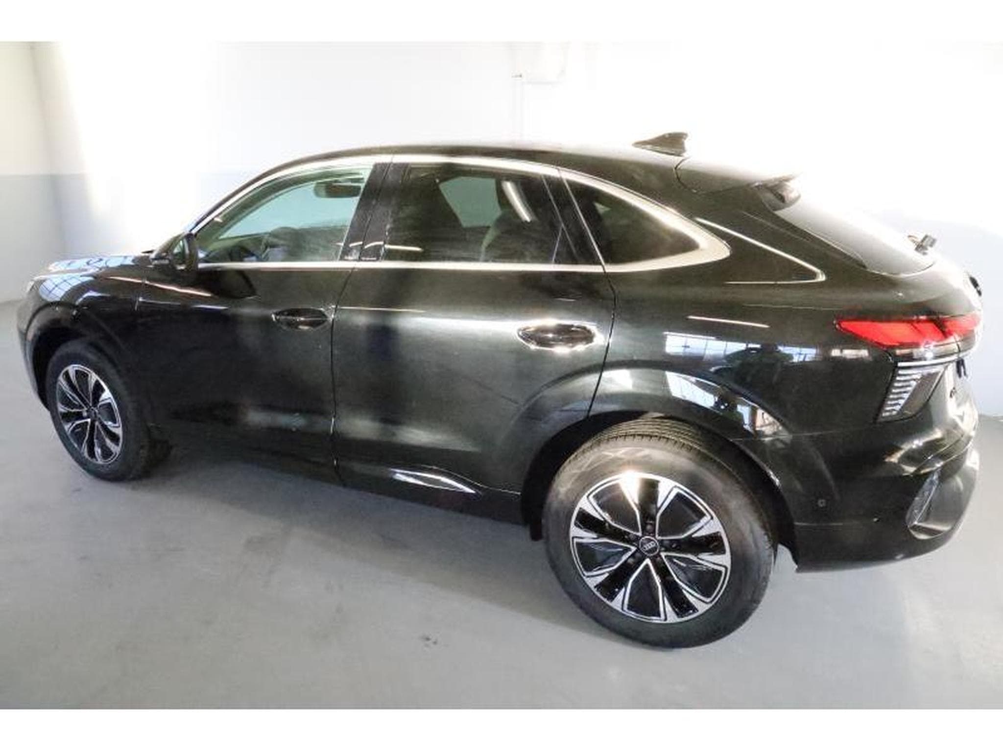 Audi Q3 Sportback (2026) - Foto 24