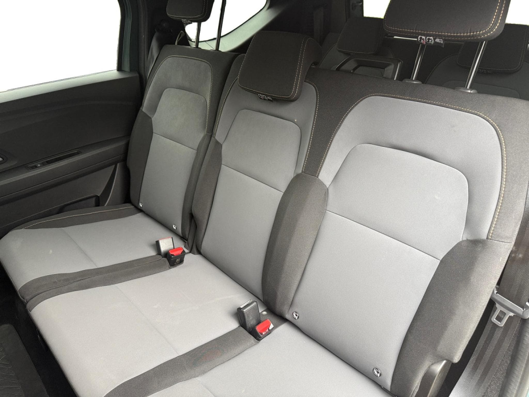 Dacia Jogger 1.6 Hybrid Extreme 7pl - NBI (2025) - Foto 10