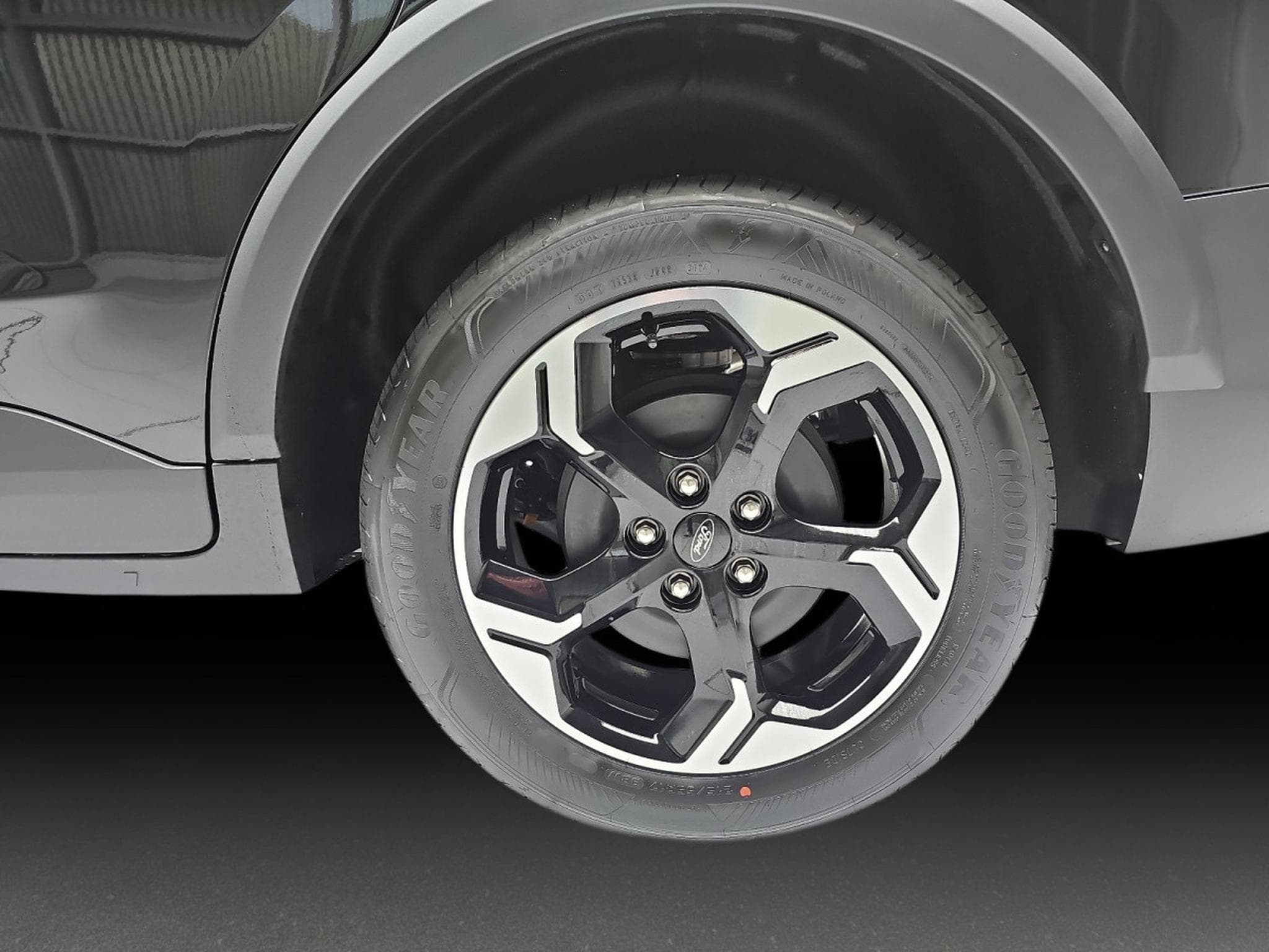 Ford Tourneo 1.0i Ecoboost 126 Active Automatik (2026) - Photo 6