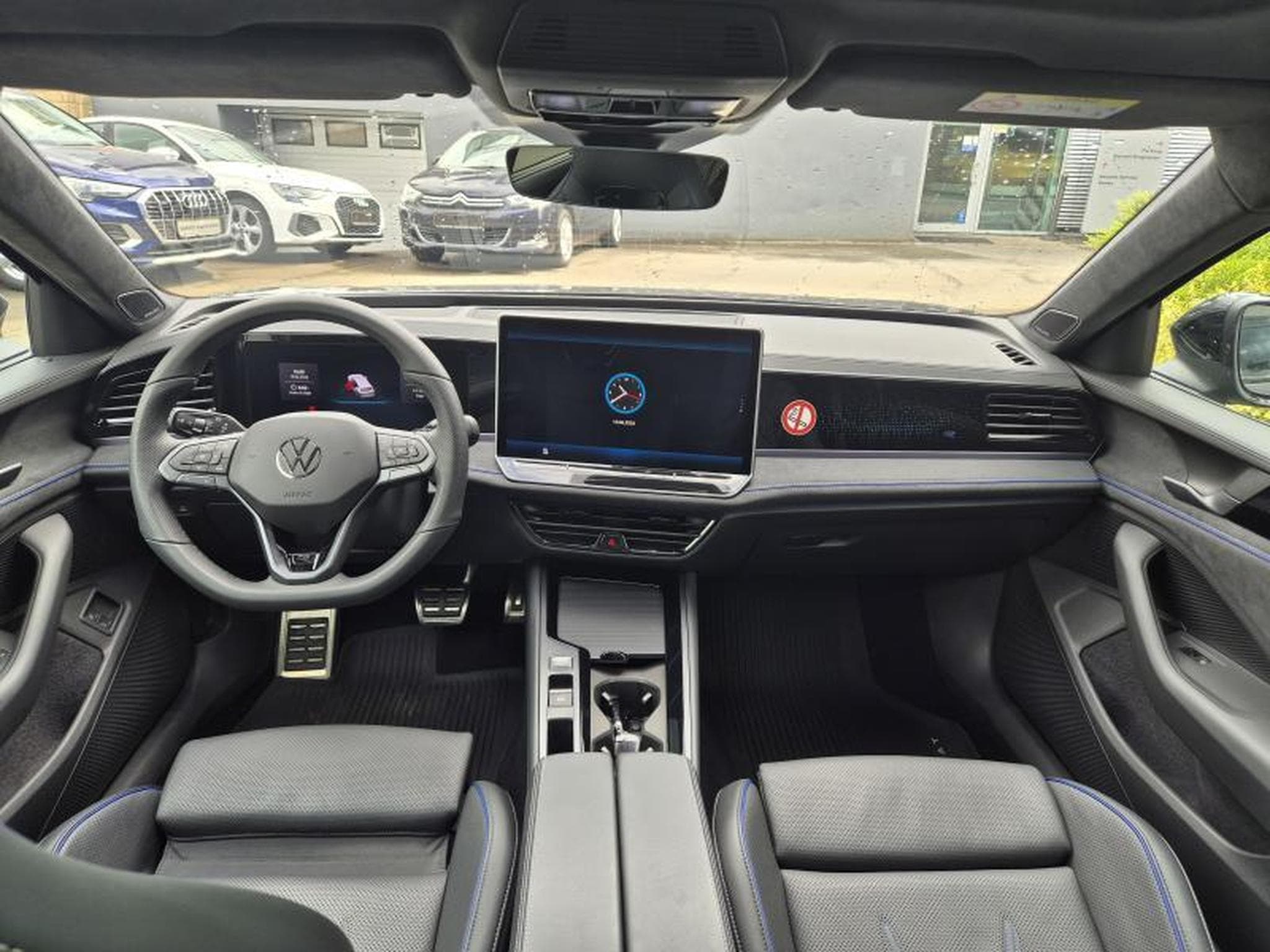 VW Passat R-Line (2026) - Foto 8