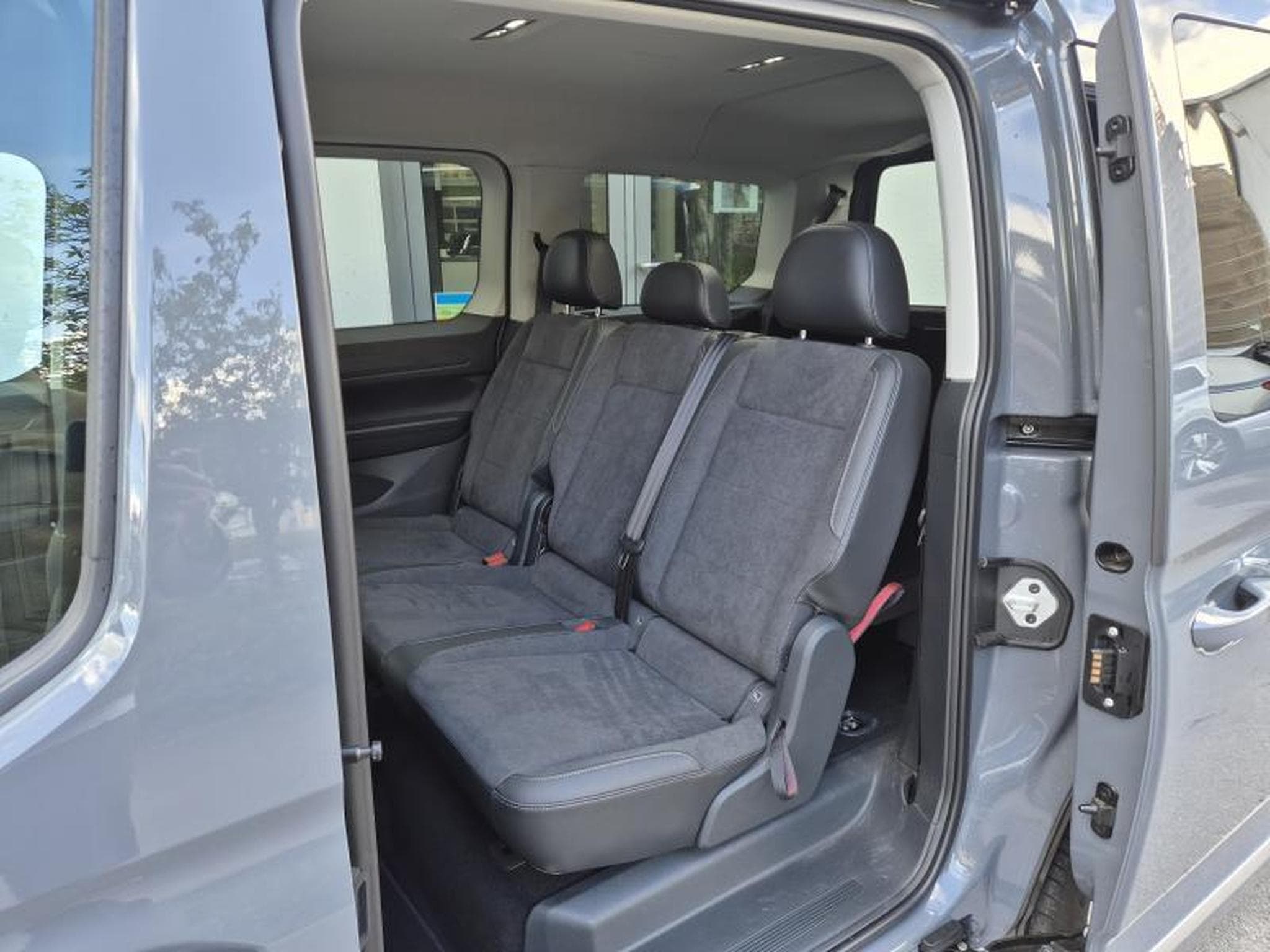 VW Caddy V Style Maxi (2025) - Foto 10