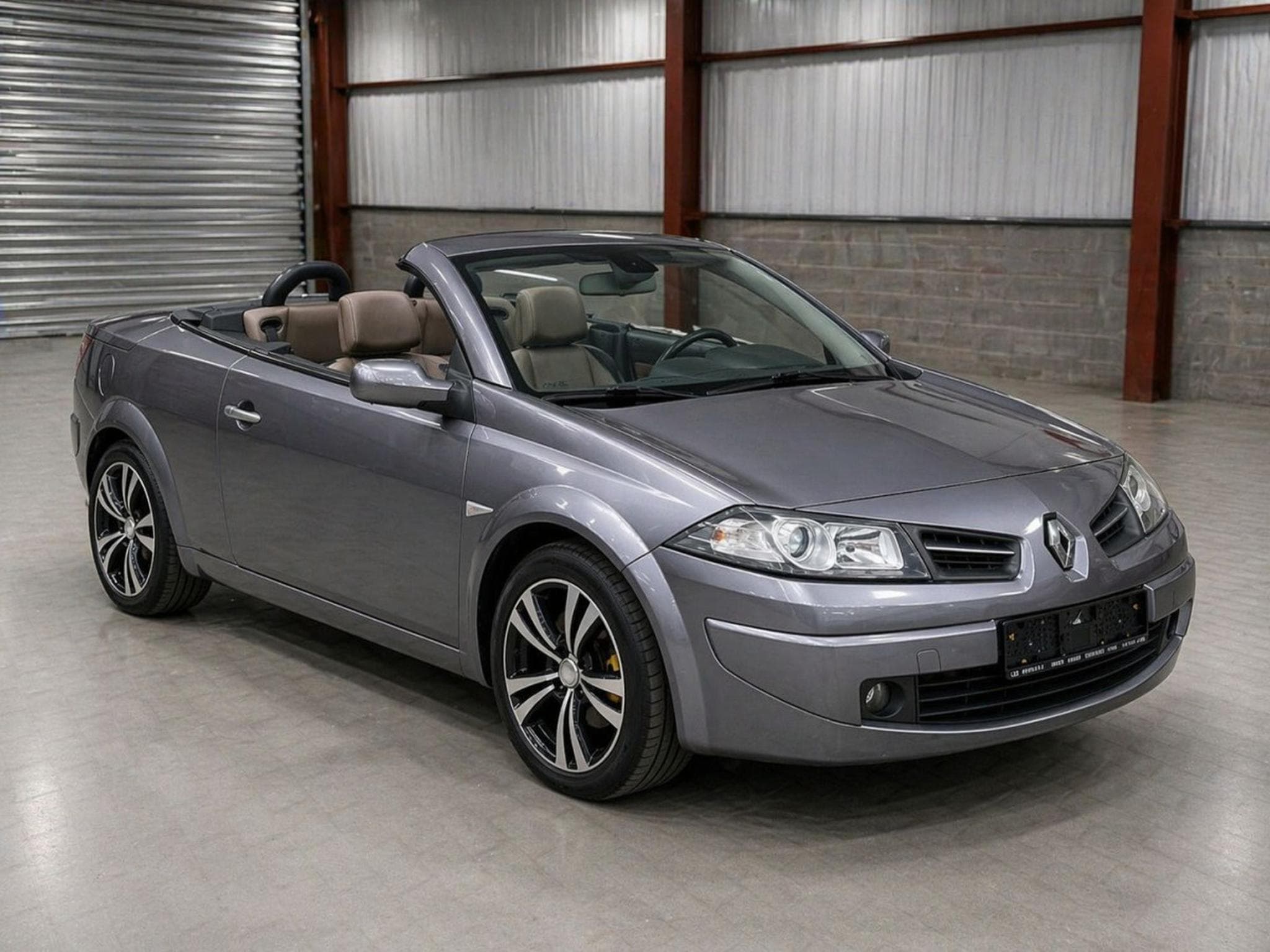 Renault Megane 1.5 Dci 105 Cabrio Dynamique (2009) - Photo 2