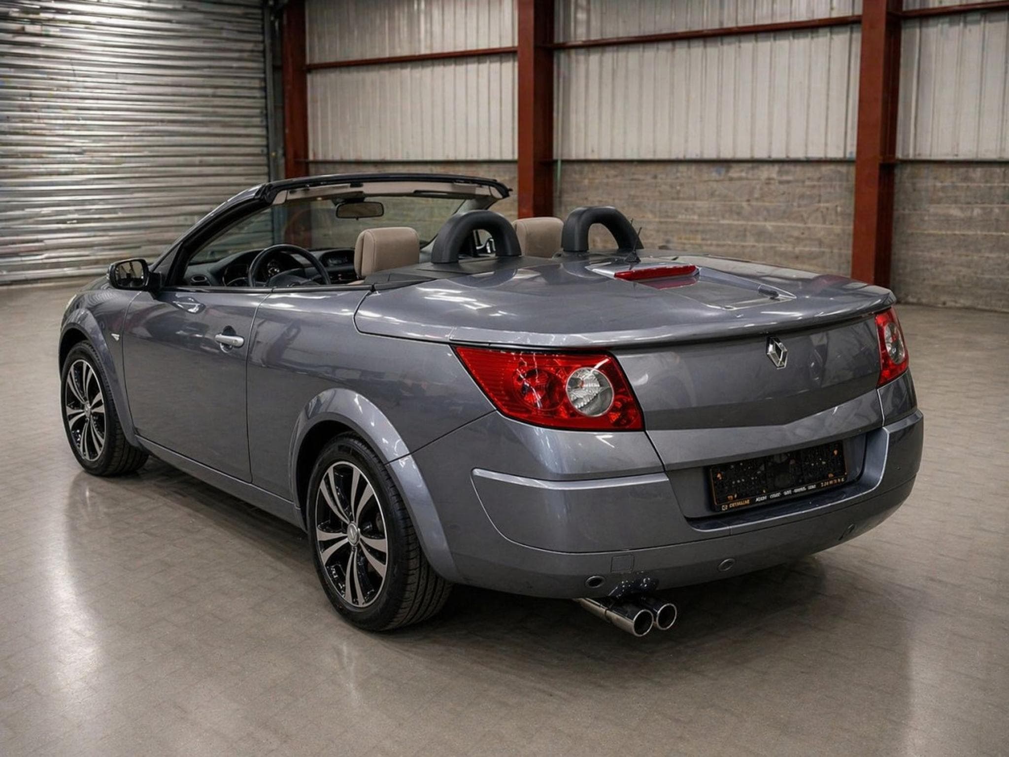 Renault Megane 1.5 Dci 105 Cabrio Dynamique (2009) - Photo 4
