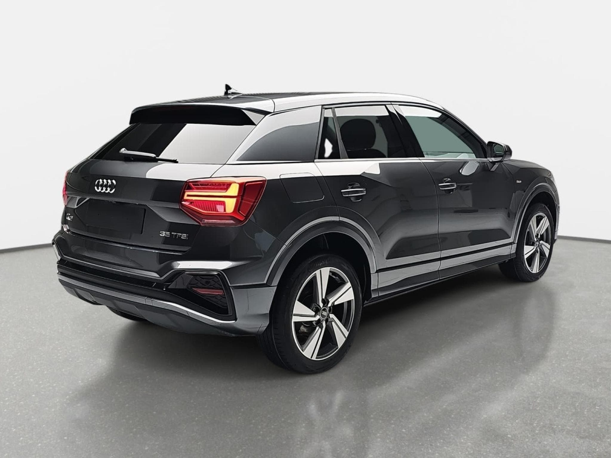 Audi Q2 35 TFSI S-Tronic 150 S-Line (2025) - Foto 3