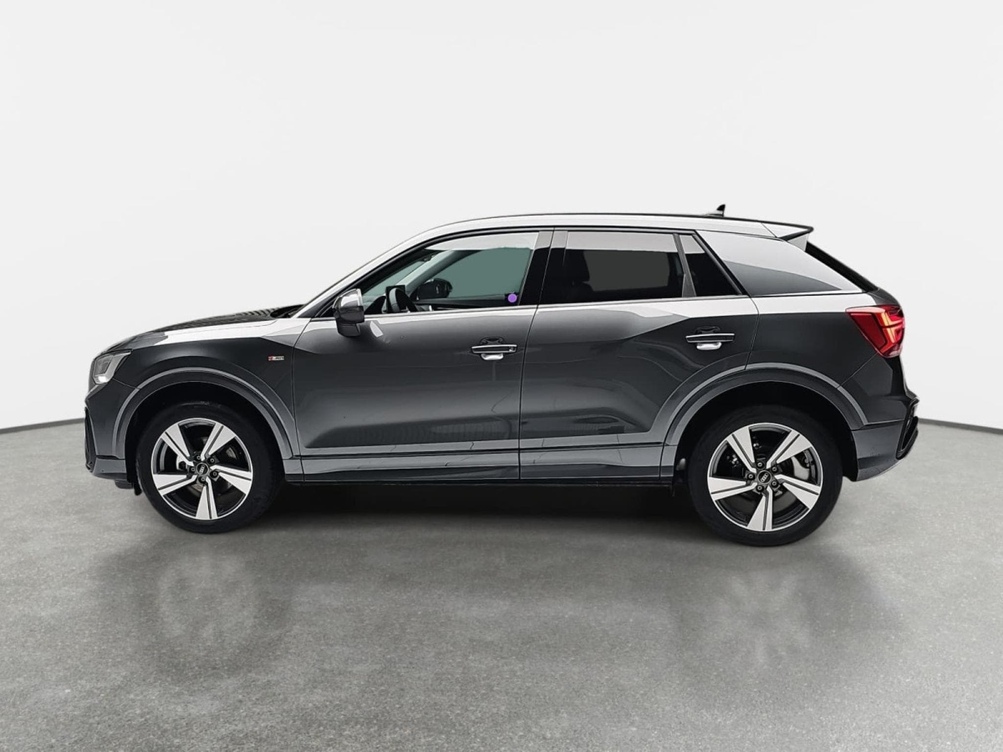 Audi Q2 35 TFSI S-Tronic 150 S-Line (2025) - Foto 5