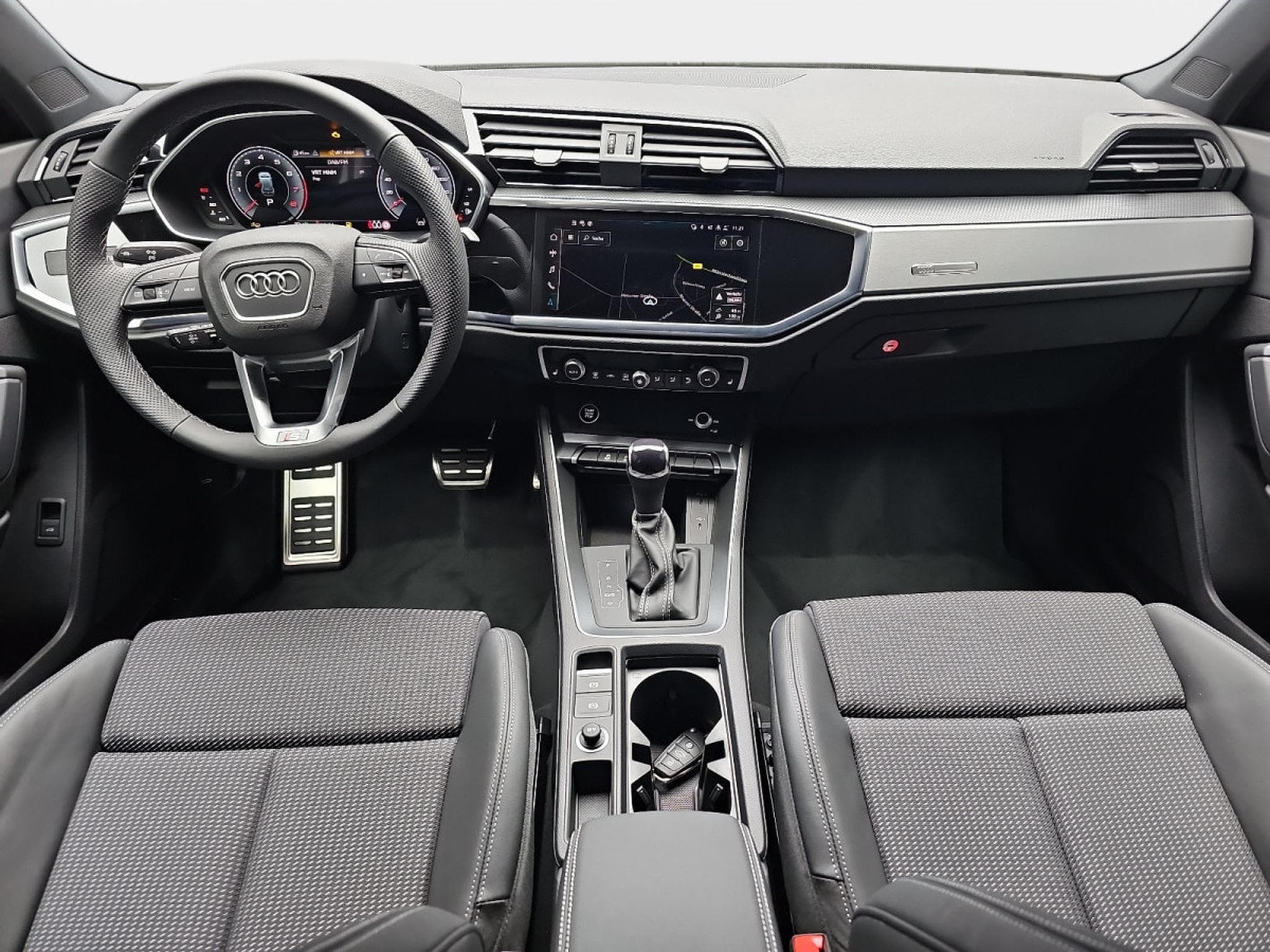 Audi Q3 35 TFSI S-Tronic 150 S-Line (2025) - Photo 7