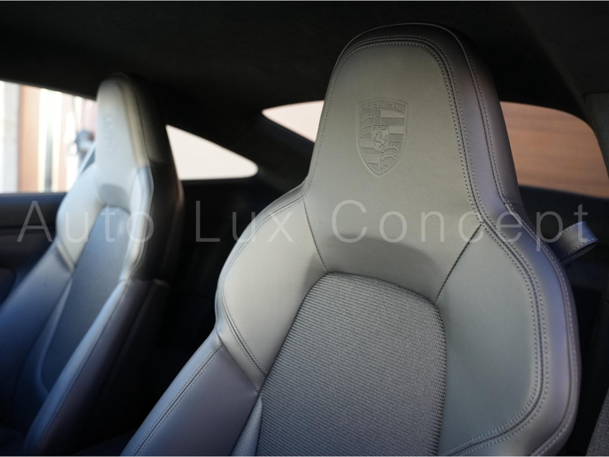 Porsche 911 911 GT3 Pack Touring (2022) - Photo 8