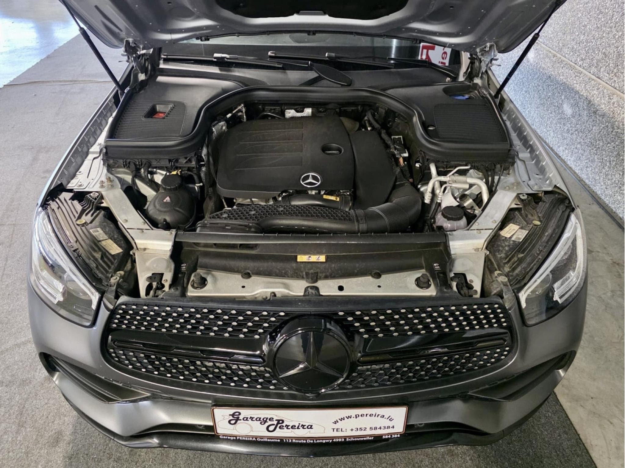 Mercedes GLC 200 COUPE AMG LINE BURMESTER PANO CUIR NAVI 1 HAND (2020) - Photo 15