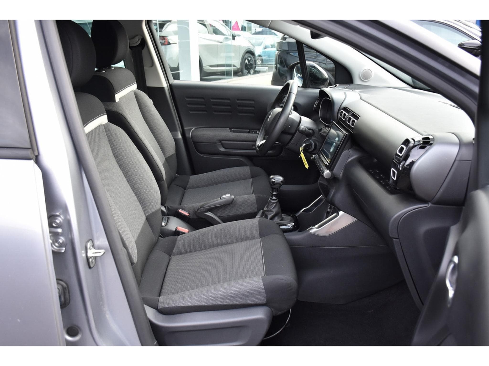 Citroën C3 Aircross Aircross 1.5 BlueHDI Shine REGUL GPS LANE (2022) - Photo 7