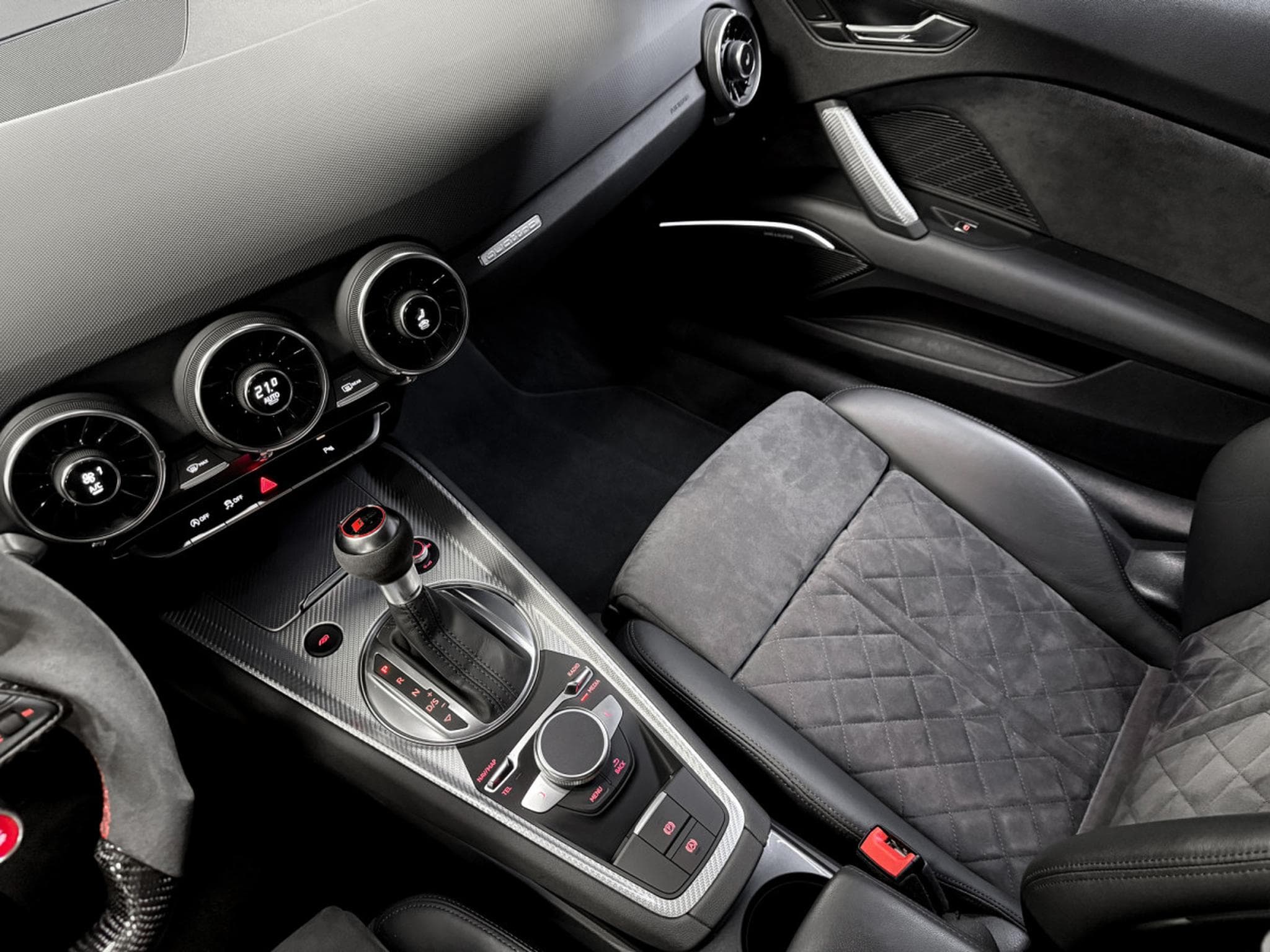 Audi TTRS COUPE 2.5 TFSI QUATTRO / B&O / MATRIX LED / CARBON (2022) - Photo 10