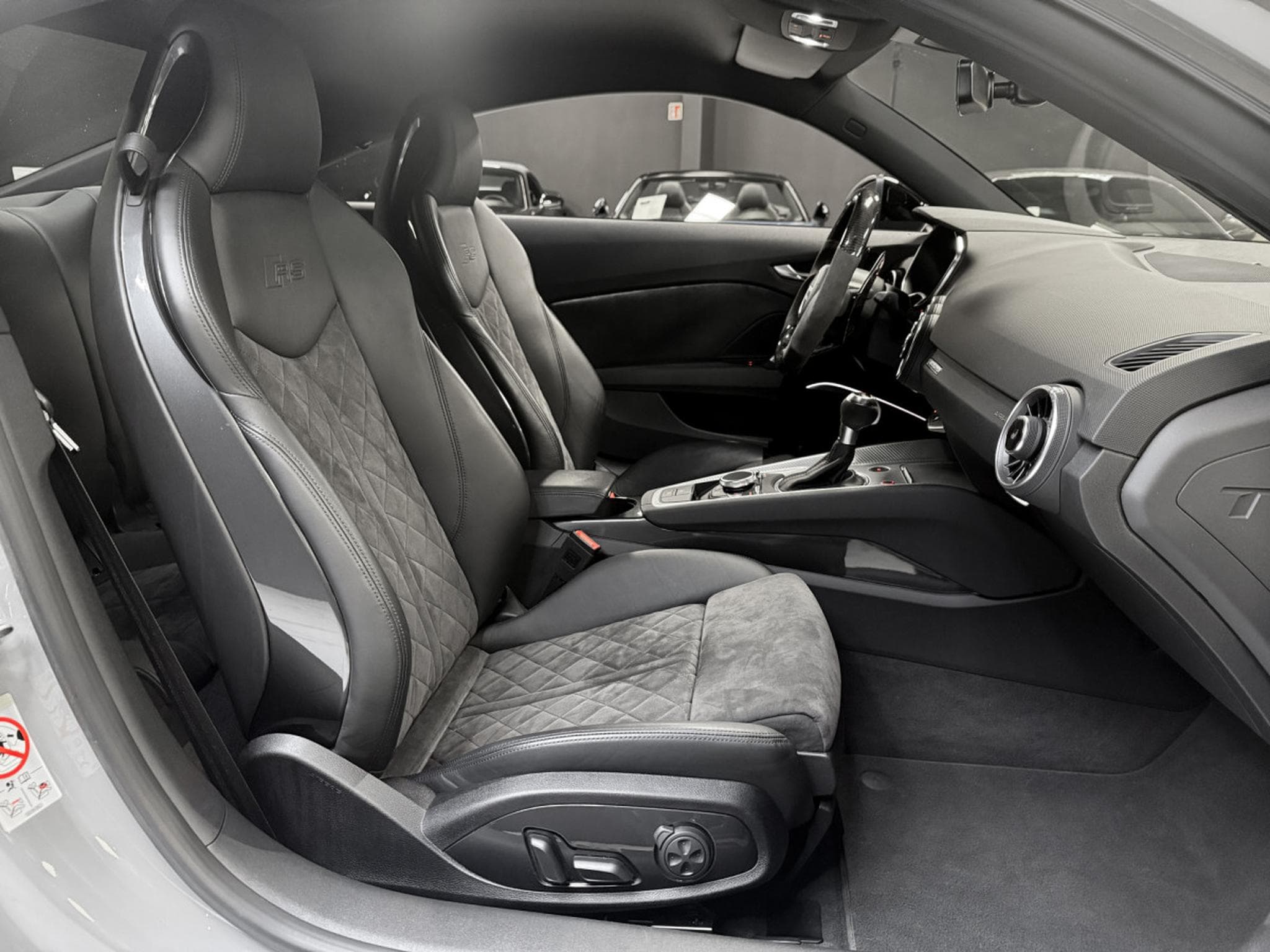 Audi TTRS COUPE 2.5 TFSI QUATTRO / B&O / MATRIX LED / CARBON (2022) - Photo 11