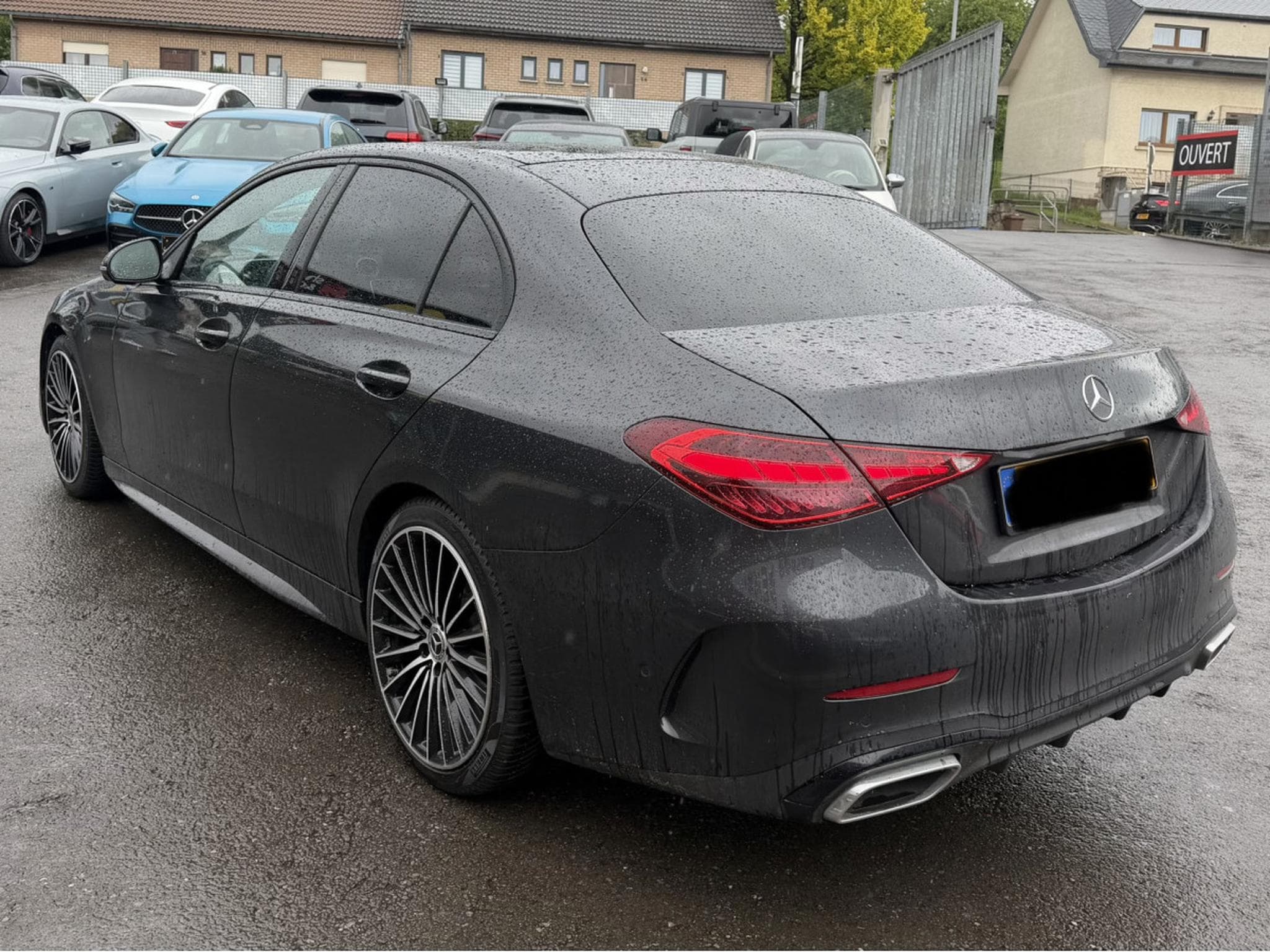 Mercedes C 180 AMG LINE PANO CUIR NAVI 1 HAND (2025) - Foto 2
