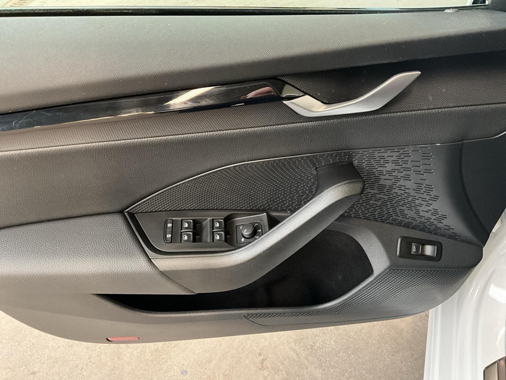 Skoda Octavia Limo.+SB+RS+AHK+DSG (2025) - Photo 14
