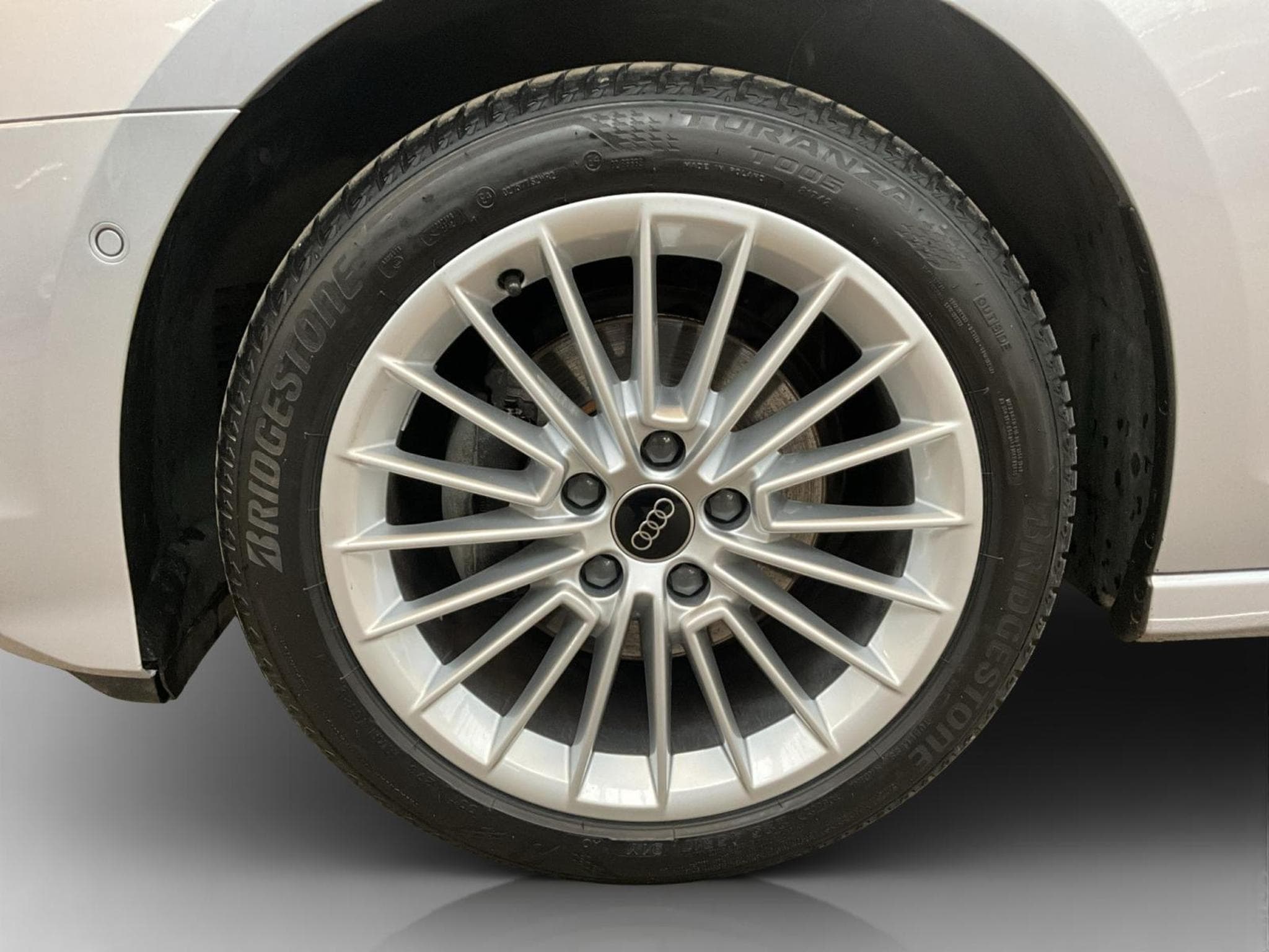 Audi A3 SB+Advanced+30TFSI+S-Tronic (2024) - Photo 8