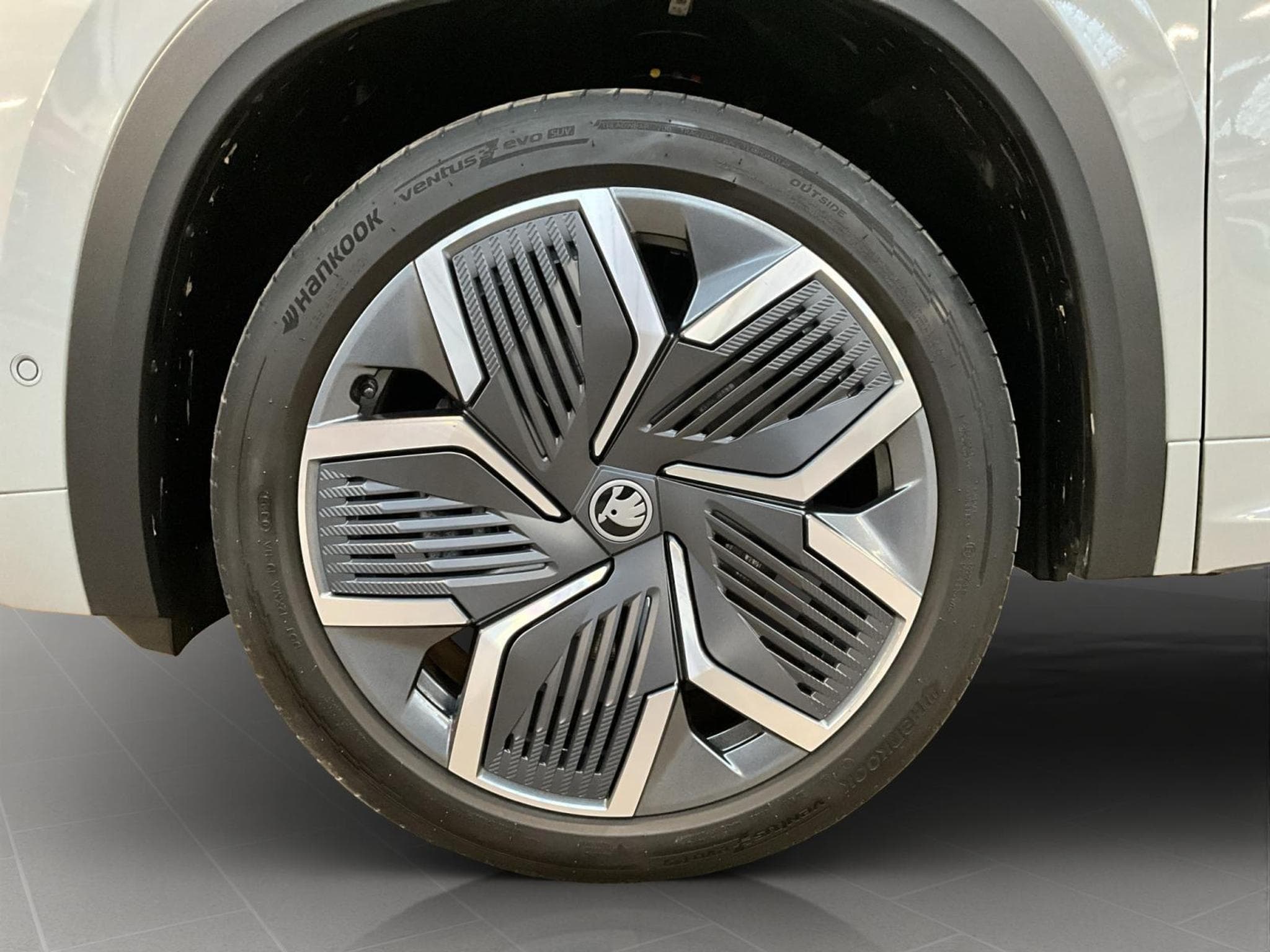 Skoda Kodiaq Sportline+DSG+4x4+Pano+AHK+StandH. (2025) - Photo 8