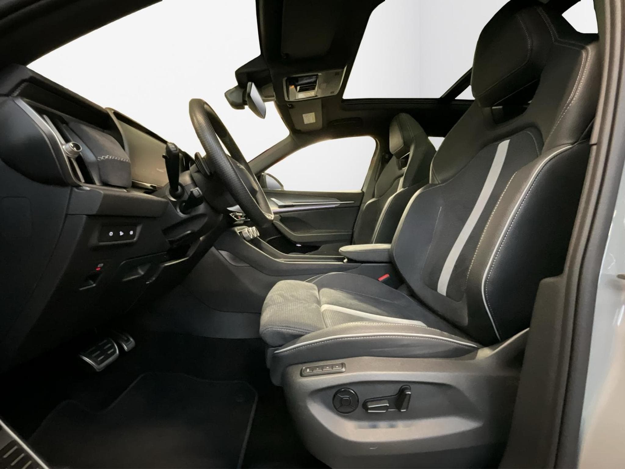 Skoda Kodiaq Sportline+DSG+4x4+Pano+AHK+StandH. (2025) - Photo 9