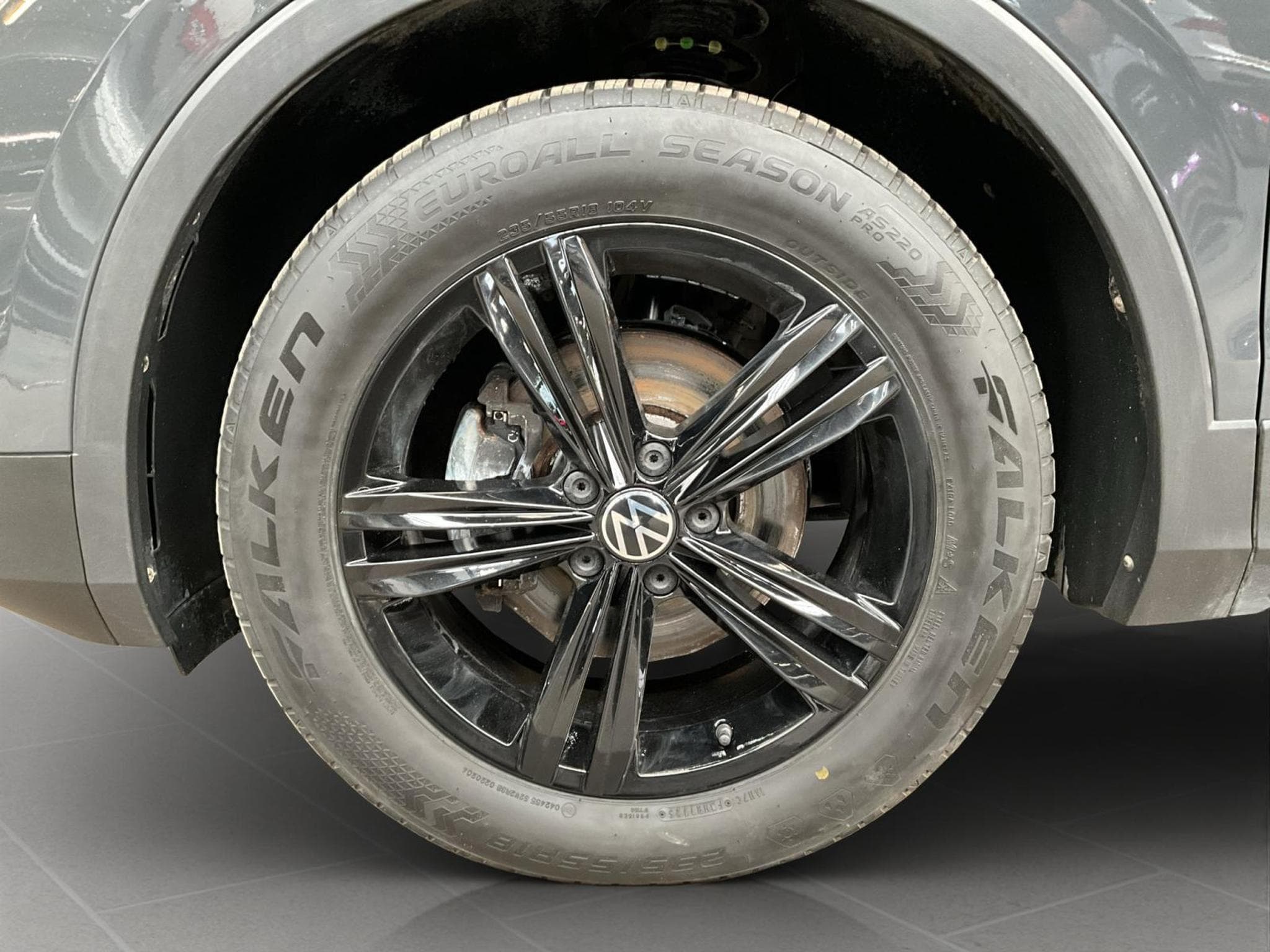 VW Tiguan Life-Urban-Sport+DSG+RearView (2024) - Foto 8