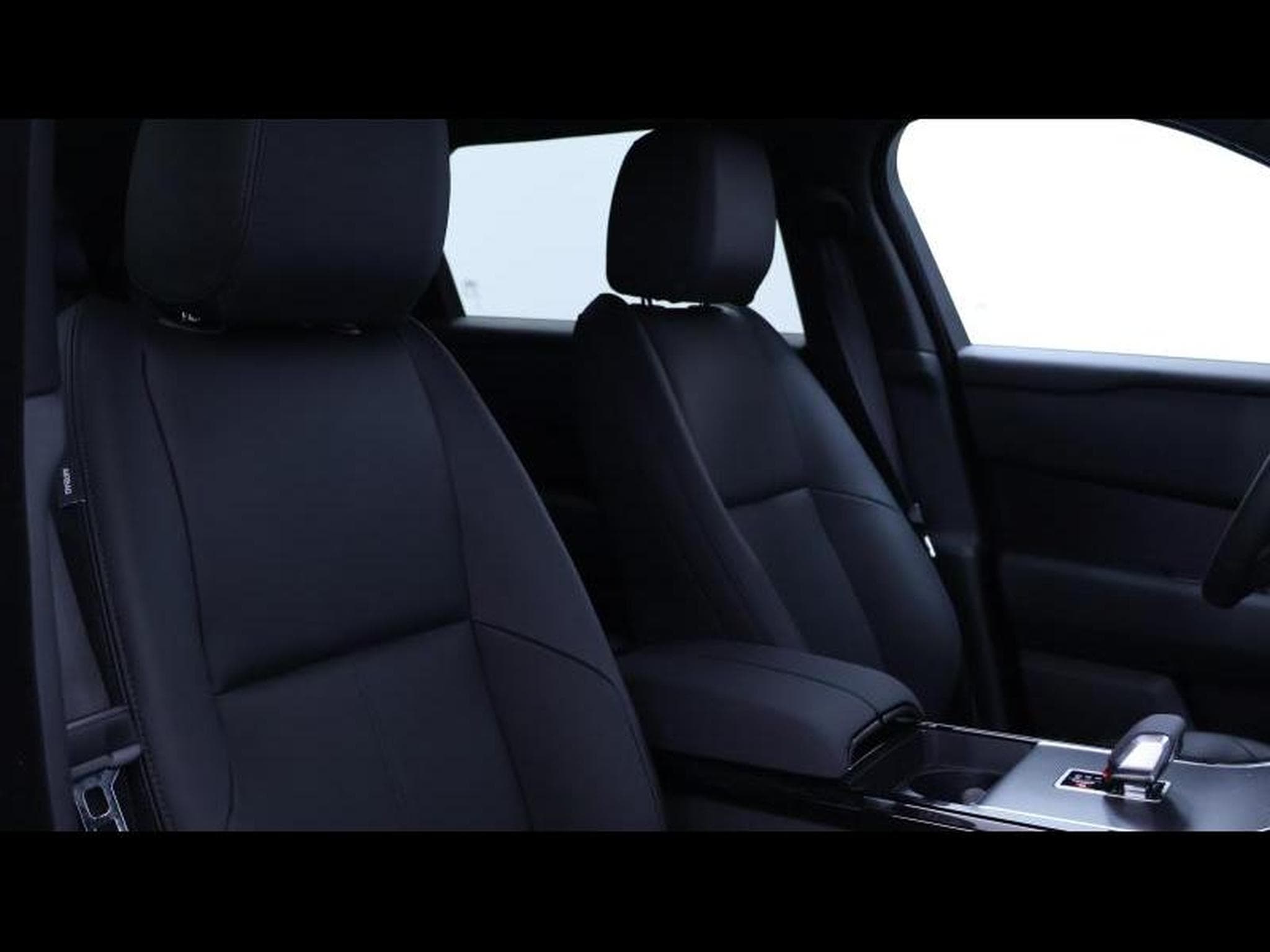 Land-Rover Range Rover Velar D200 Dynamic SE AWD Auto (2025) - Photo 10