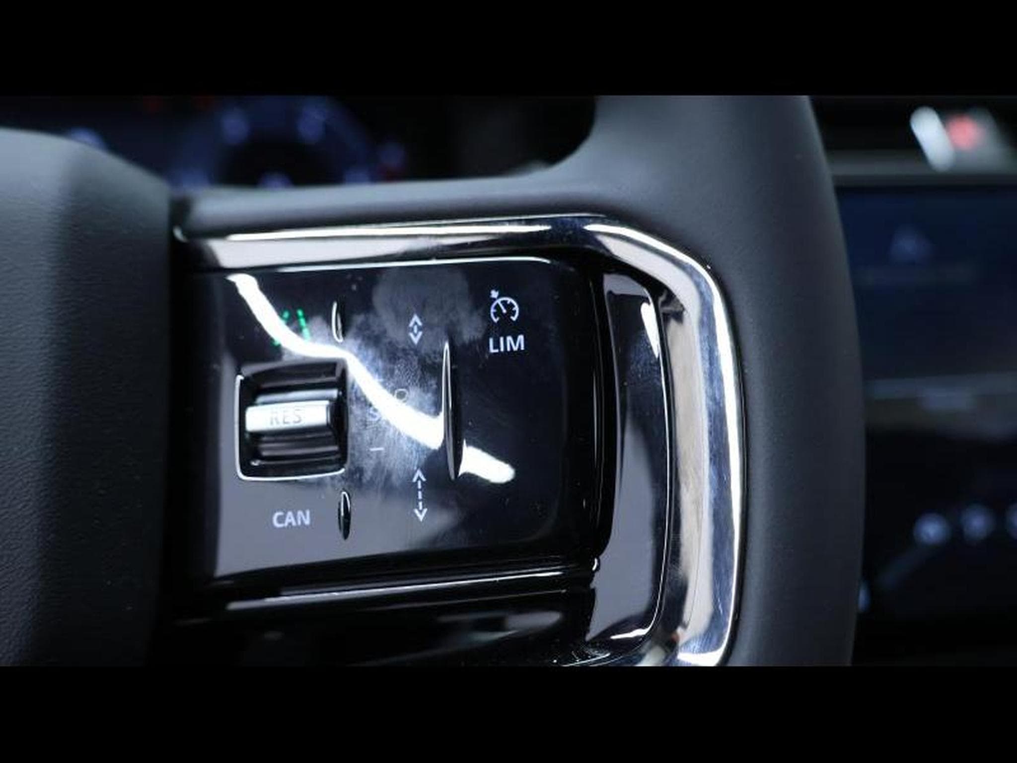 Land-Rover Range Rover Velar D200 Dynamic SE AWD Auto (2025) - Photo 15