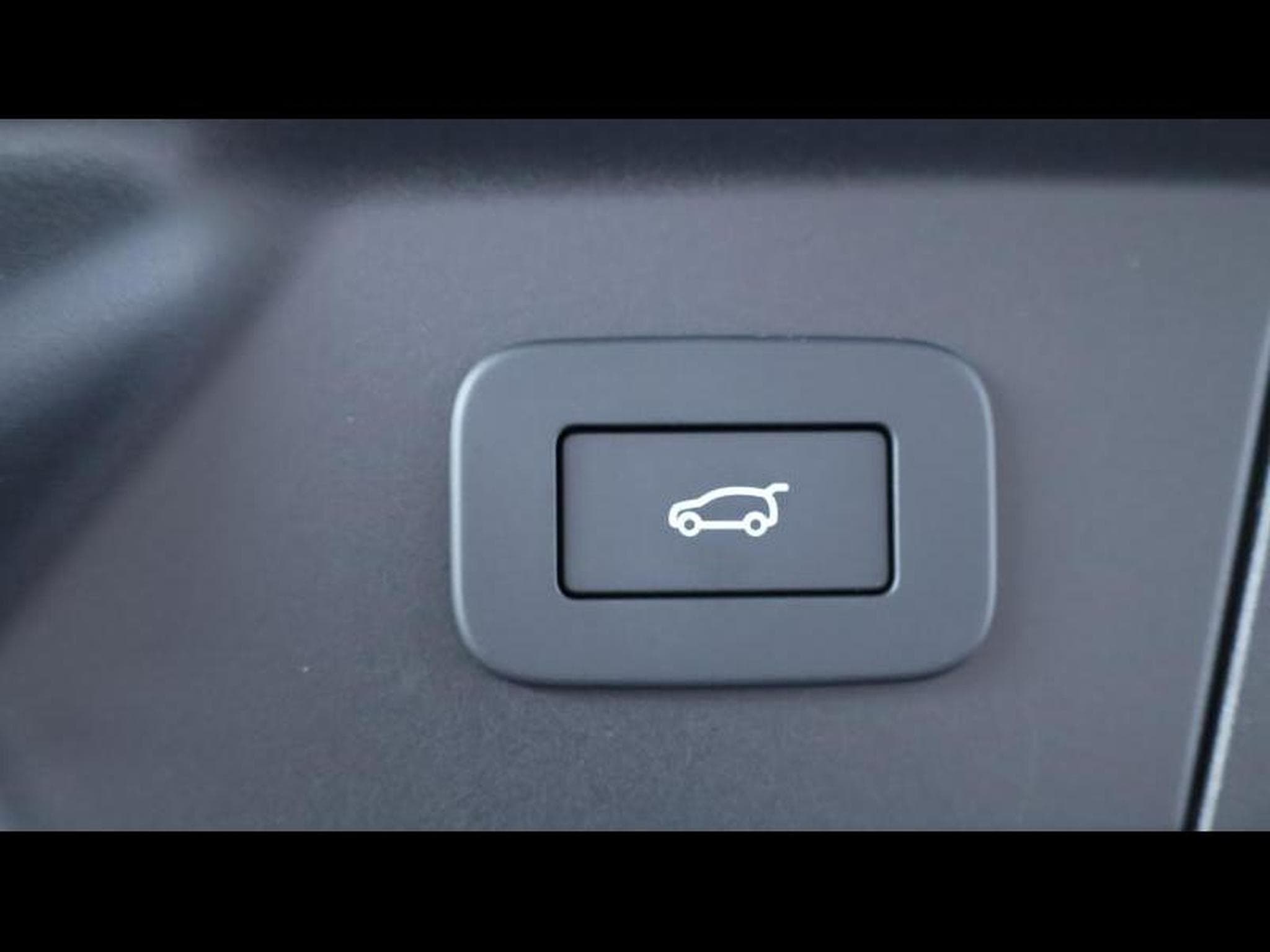 Land-Rover Range Rover Velar D200 Dynamic SE AWD Auto (2025) - Photo 24