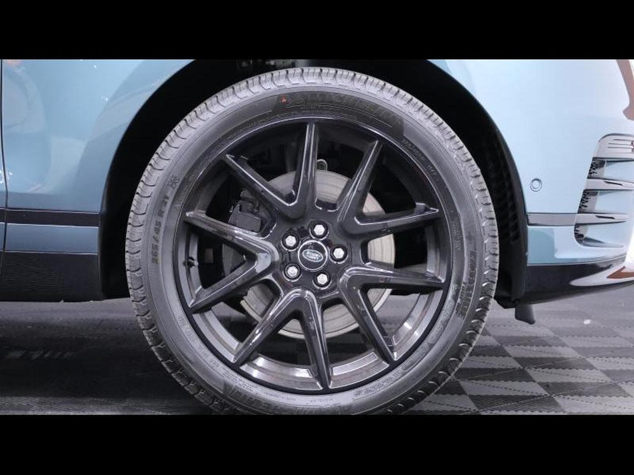 Land-Rover Range Rover Velar D200 Dynamic SE AWD Auto (2025) - Photo 6