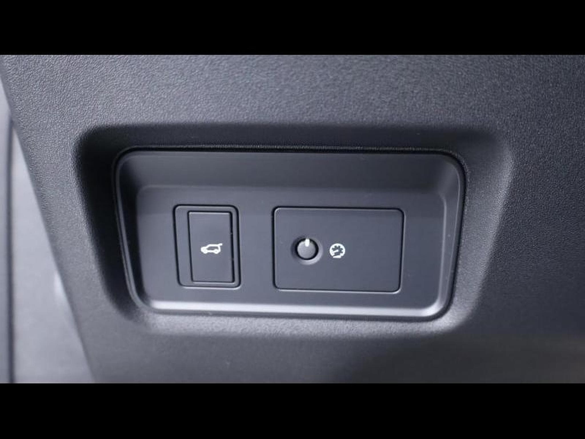 Jaguar E-Pace D165 S R-Dynamic AWD Auto (2024) - Photo 25