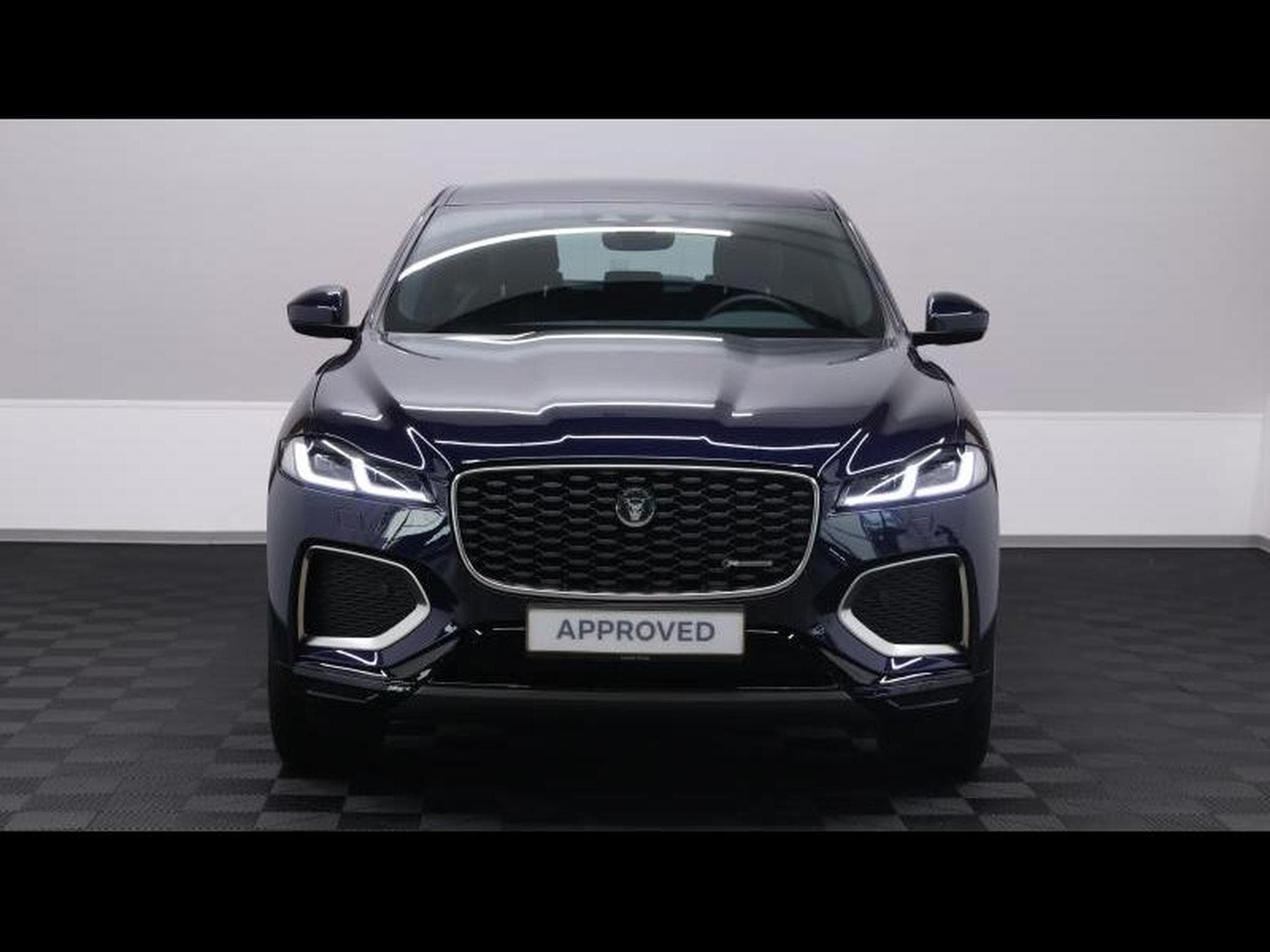 Jaguar F-Pace S D165 AWD Auto (2024) - Foto 2