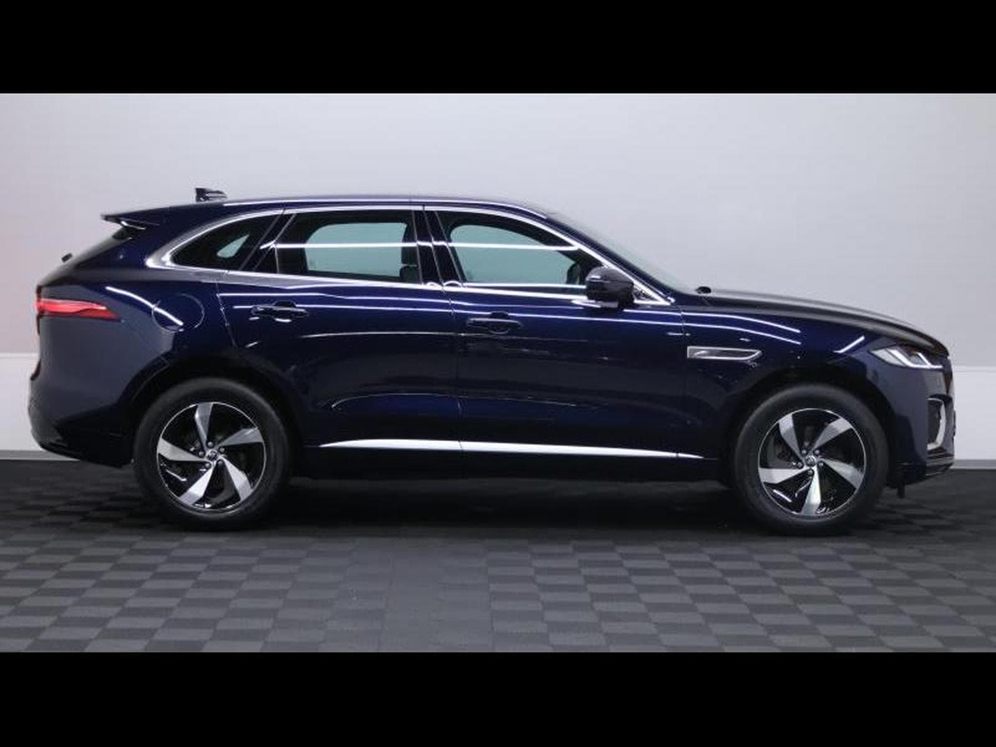 Jaguar F-Pace S D165 AWD Auto (2024) - Foto 3