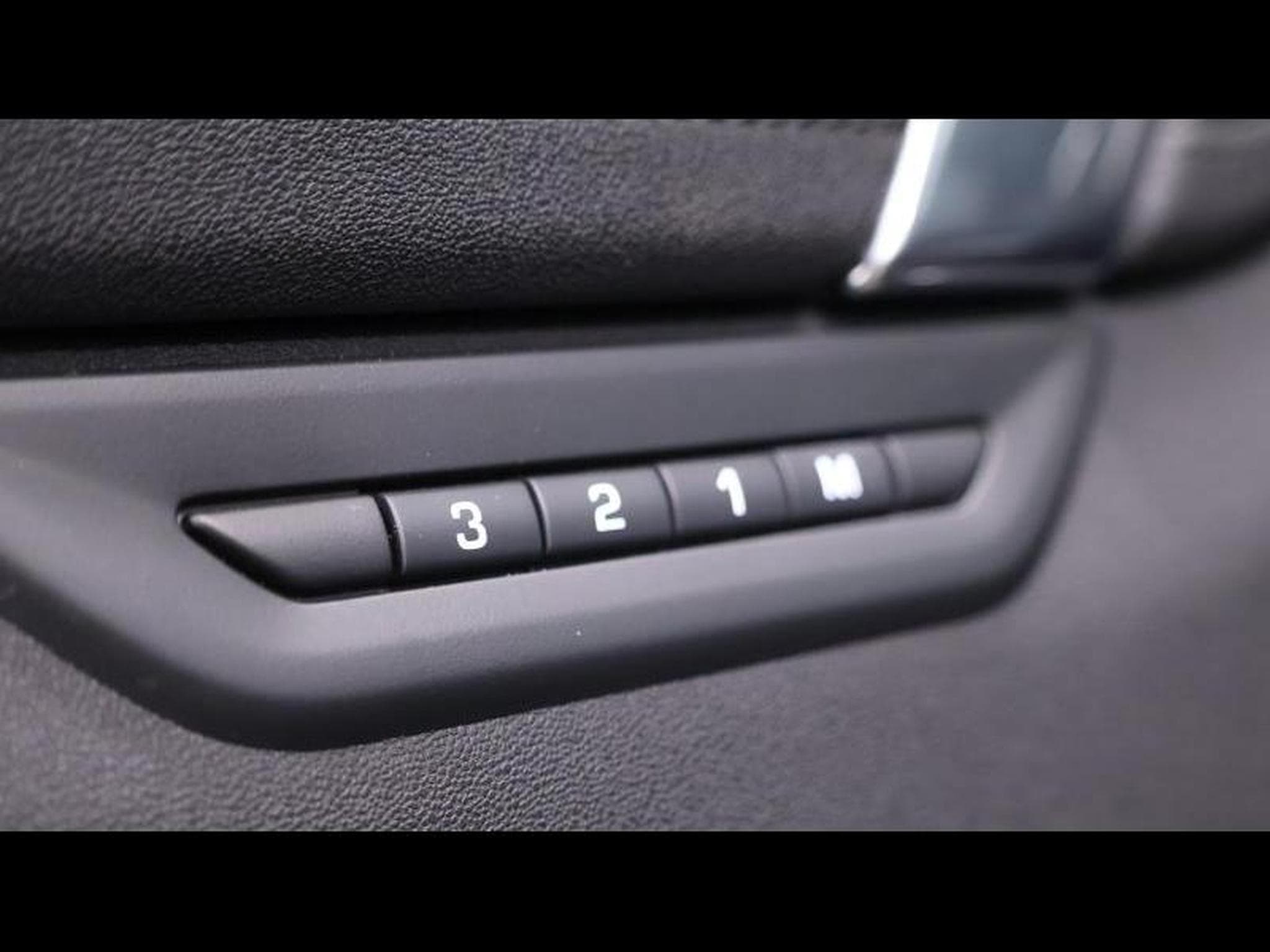 Land-Rover Discovery Sport S D165 AWD Auto 7 places (2024) - Foto 22
