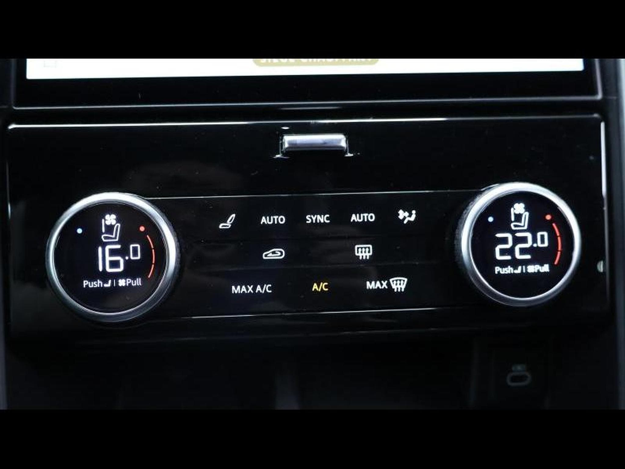 Land-Rover Discovery D250 R-Dynamc SE 7 Places (2024) - Foto 25