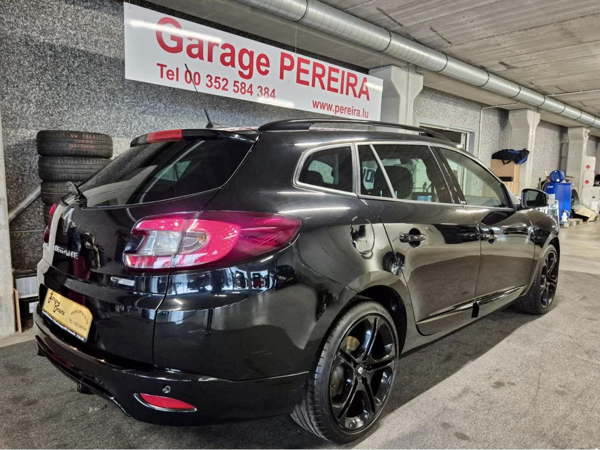 Renault Megane GRANDTOUR GT 220 LIMITED EDITION N°102 BOSE CUIR NAVI (2013) - Foto 2