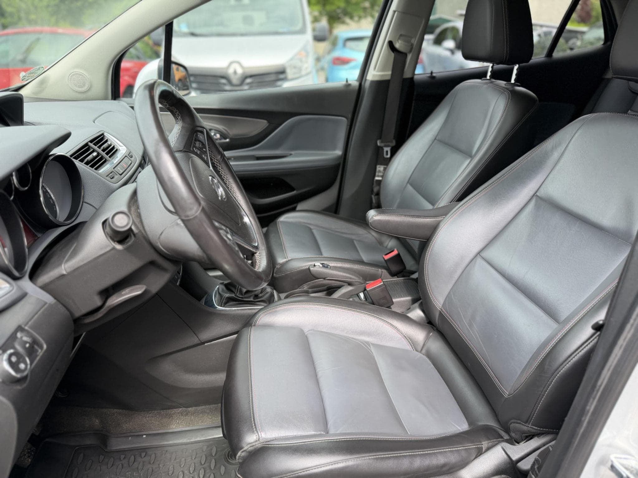 Opel Mokka 130 PS DIESEL (2014) - Photo 6