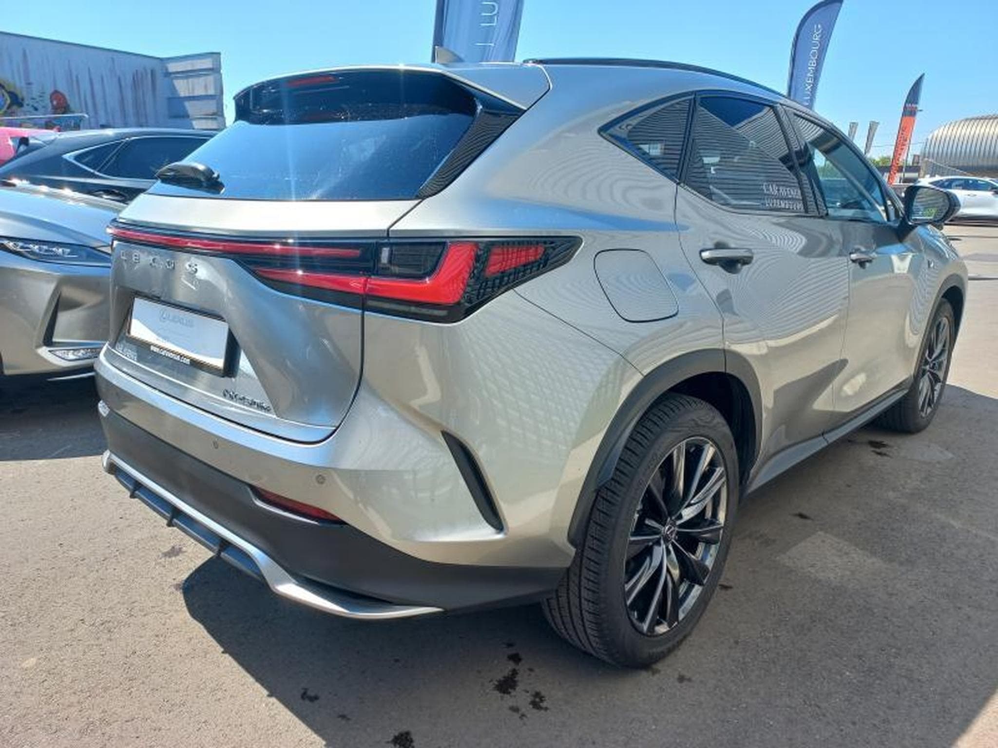 Lexus NX F SPORT Line (2024) - Photo 17