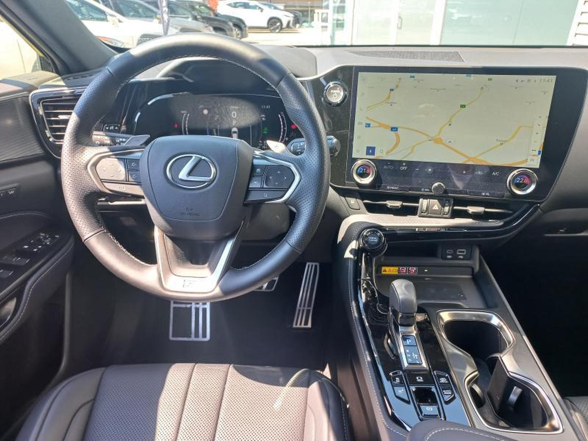 Lexus NX F SPORT Line (2024) - Photo 9