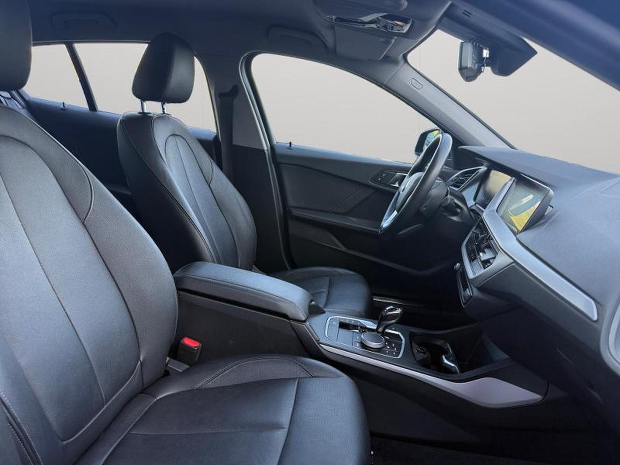 BMW 120 d xDrive (2021) - Photo 10