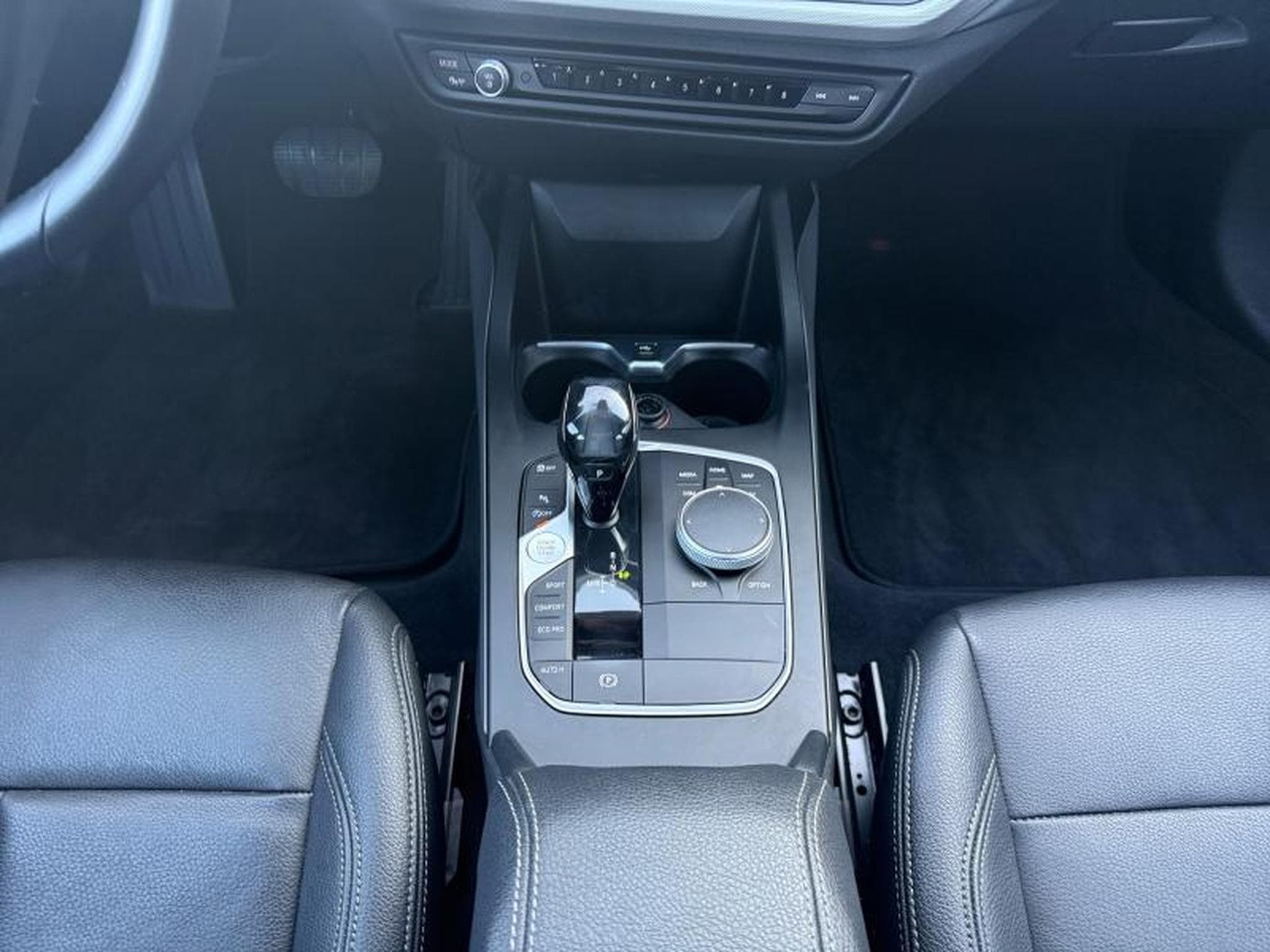 BMW 120 d xDrive (2021) - Photo 13