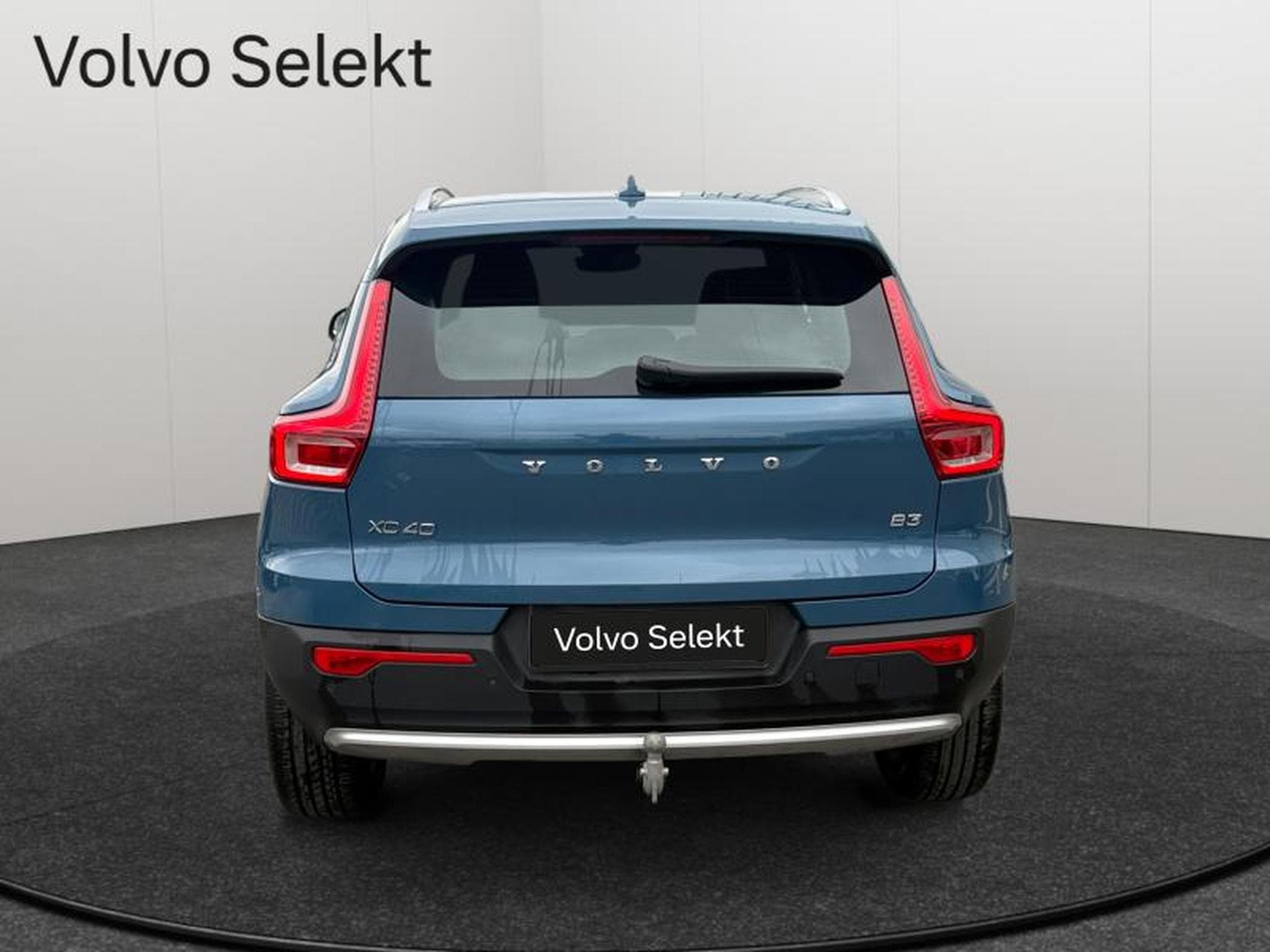 Volvo XC40 B3 Plus Bright Mild Hybrid (2022) - Photo 4