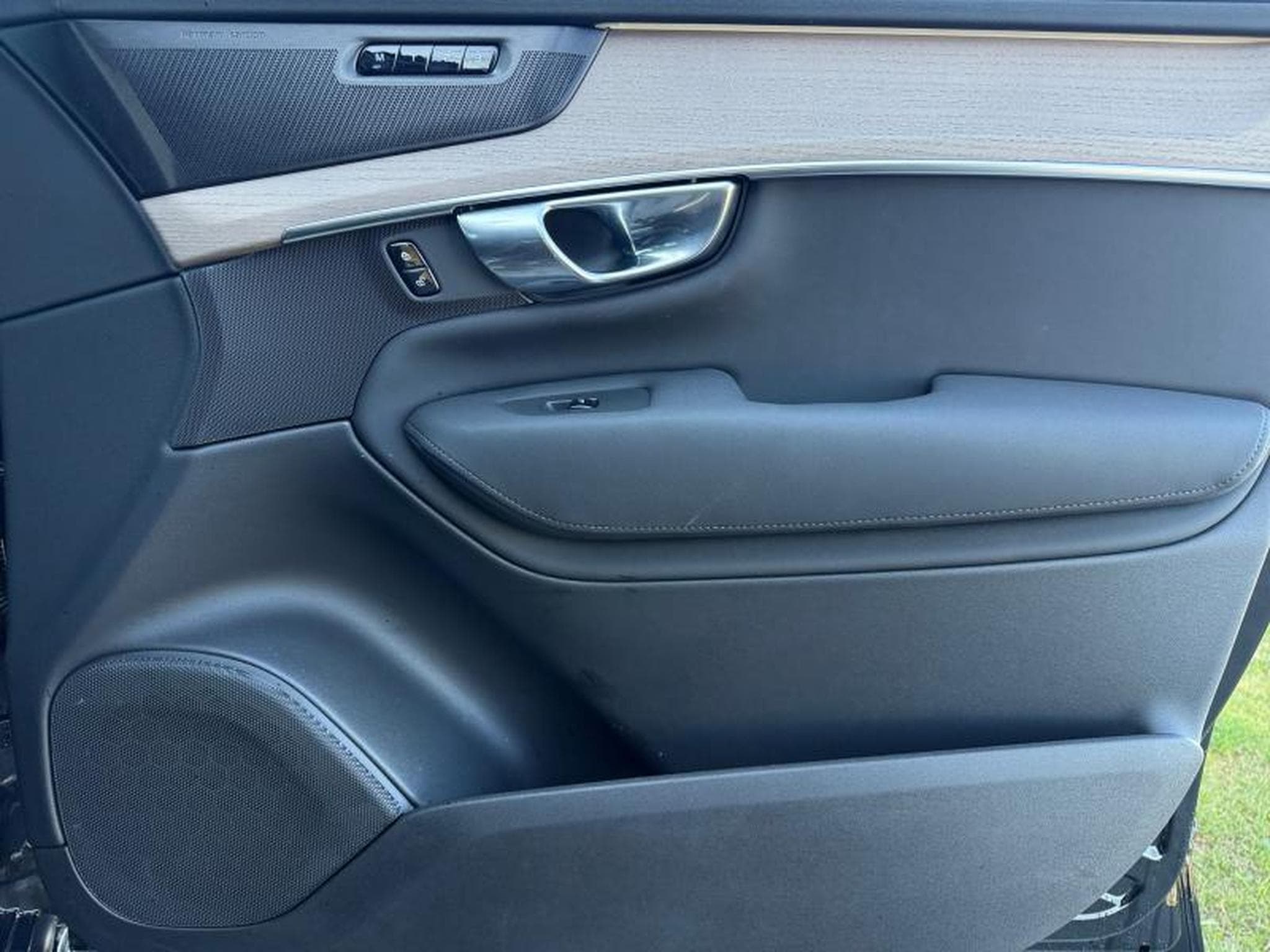Volvo XC90 Plus Bright / Essence (2025) - Photo 21