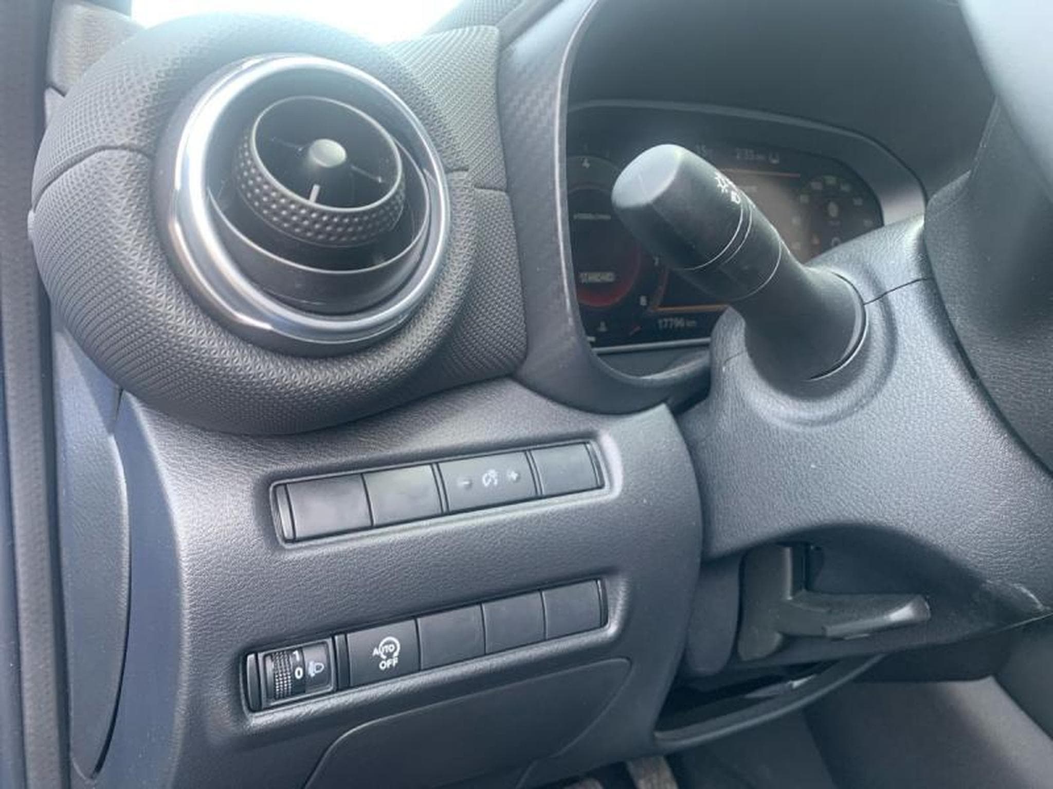 Nissan Juke F16B (2024) - Foto 12