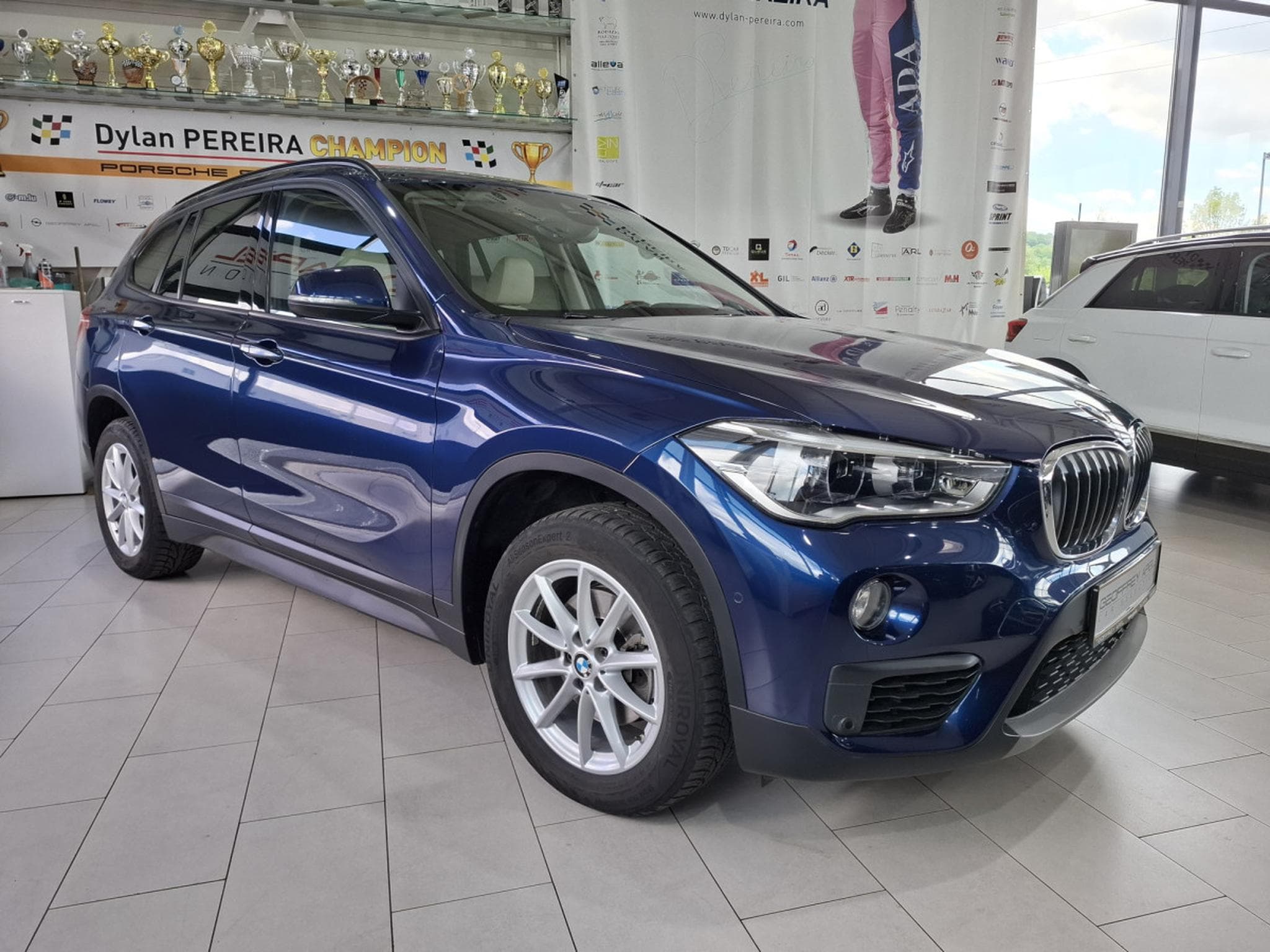 BMW X1 SDRIVE 18iA, 1 HAND, KM 63000, CUIR, NAVI, PDC, LED, (2017) - Foto 4
